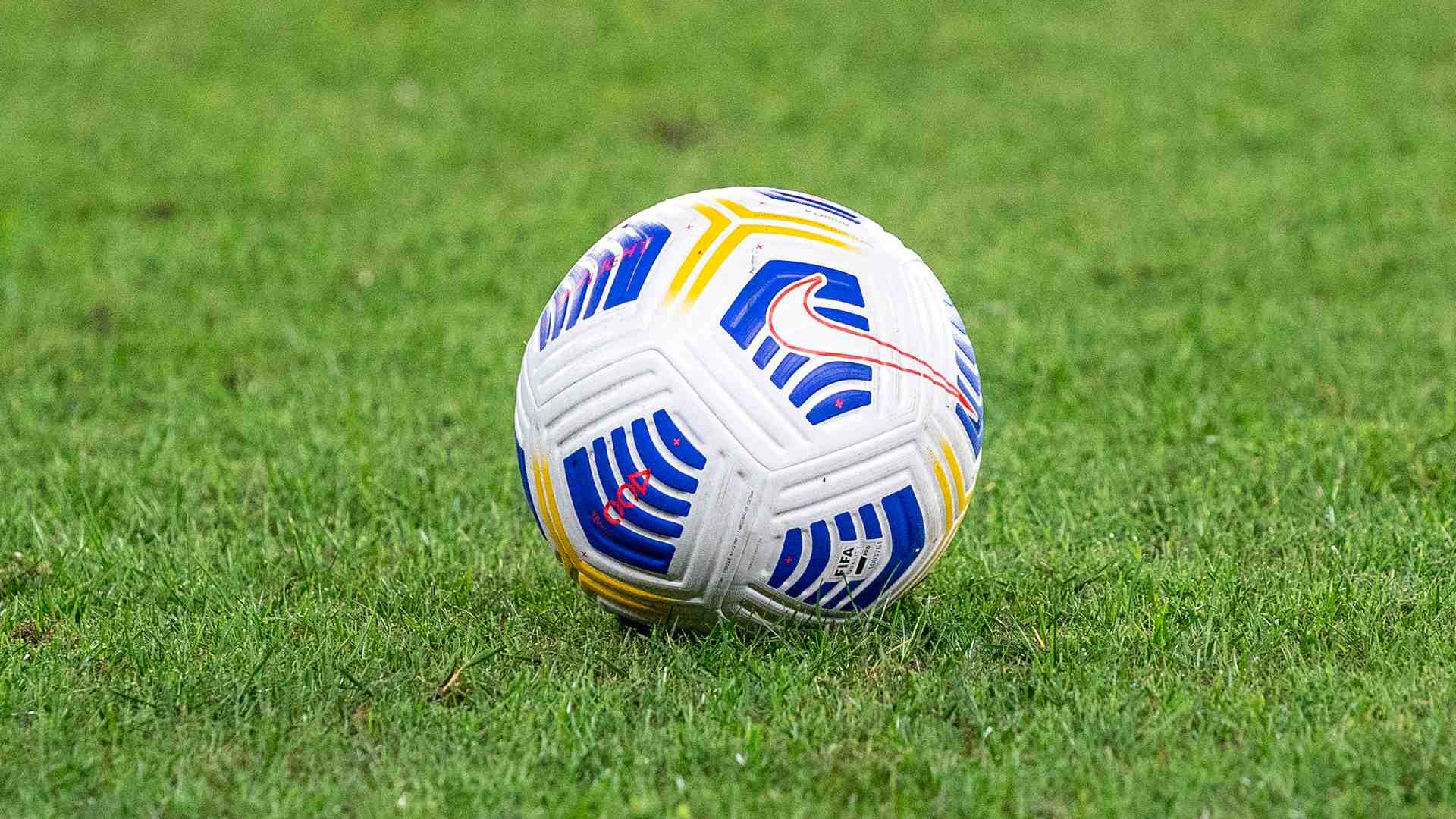 Immagine di Quattro pali l'Hellas, due gol il Sassuolo
