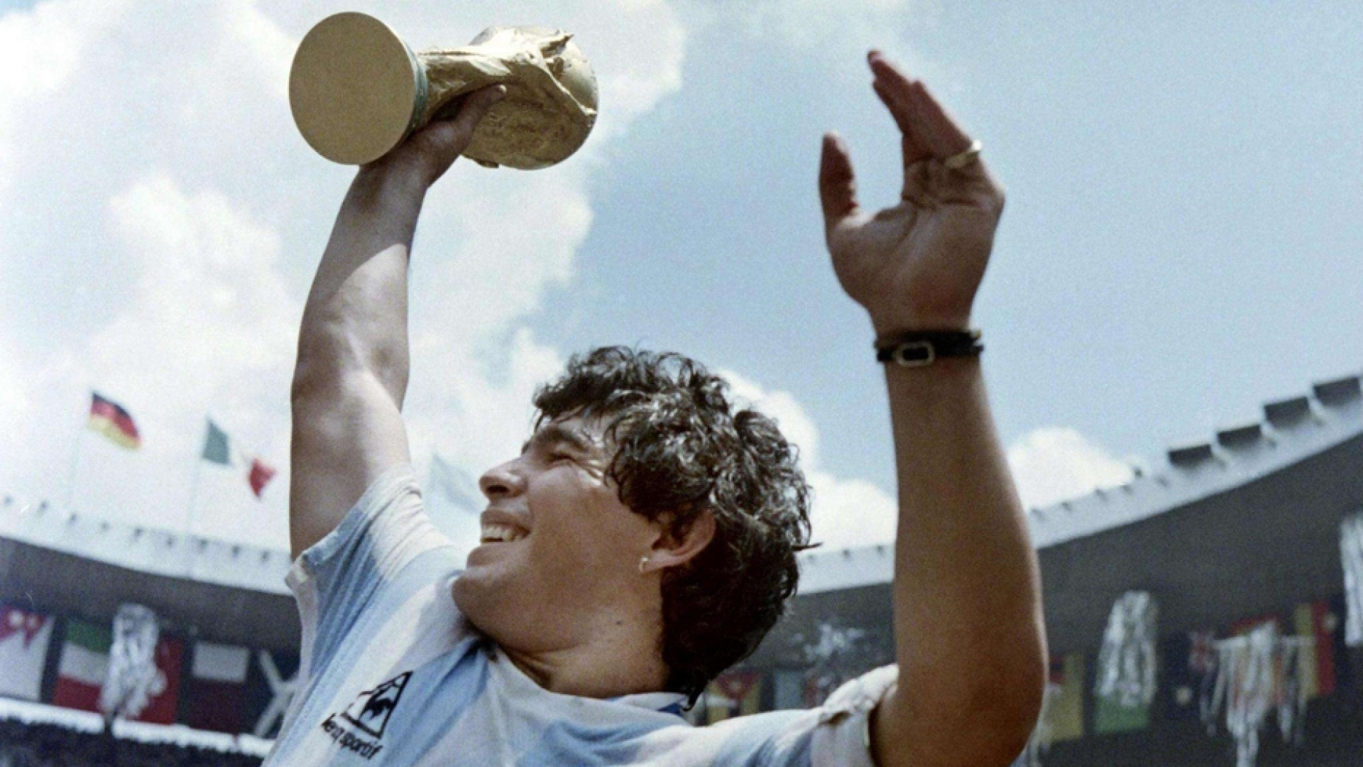 Immagine di Il mito di Maradona raccontato dal «suo» telecronista, Victor Hugo Morales
