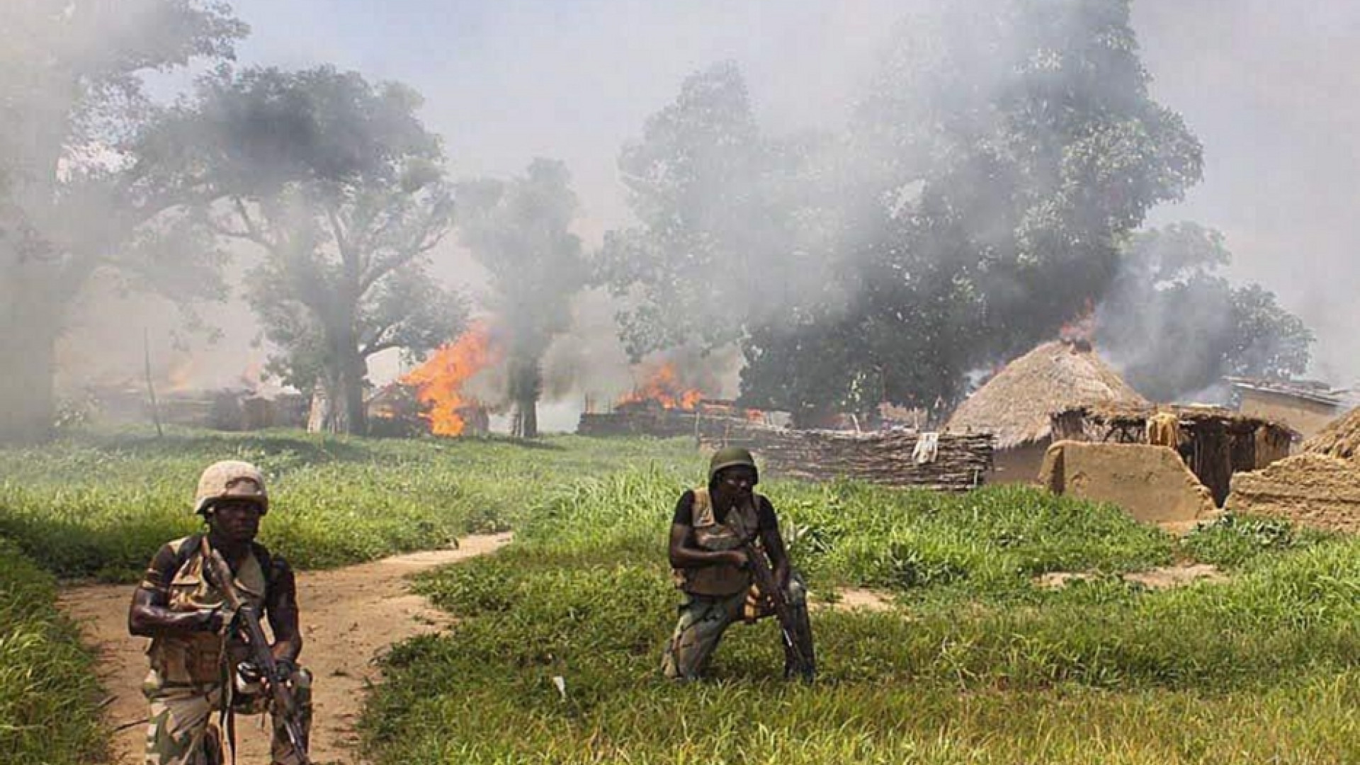 Immagine di Raid di Boko Haram: sgozzati 110 contadini in una risaia