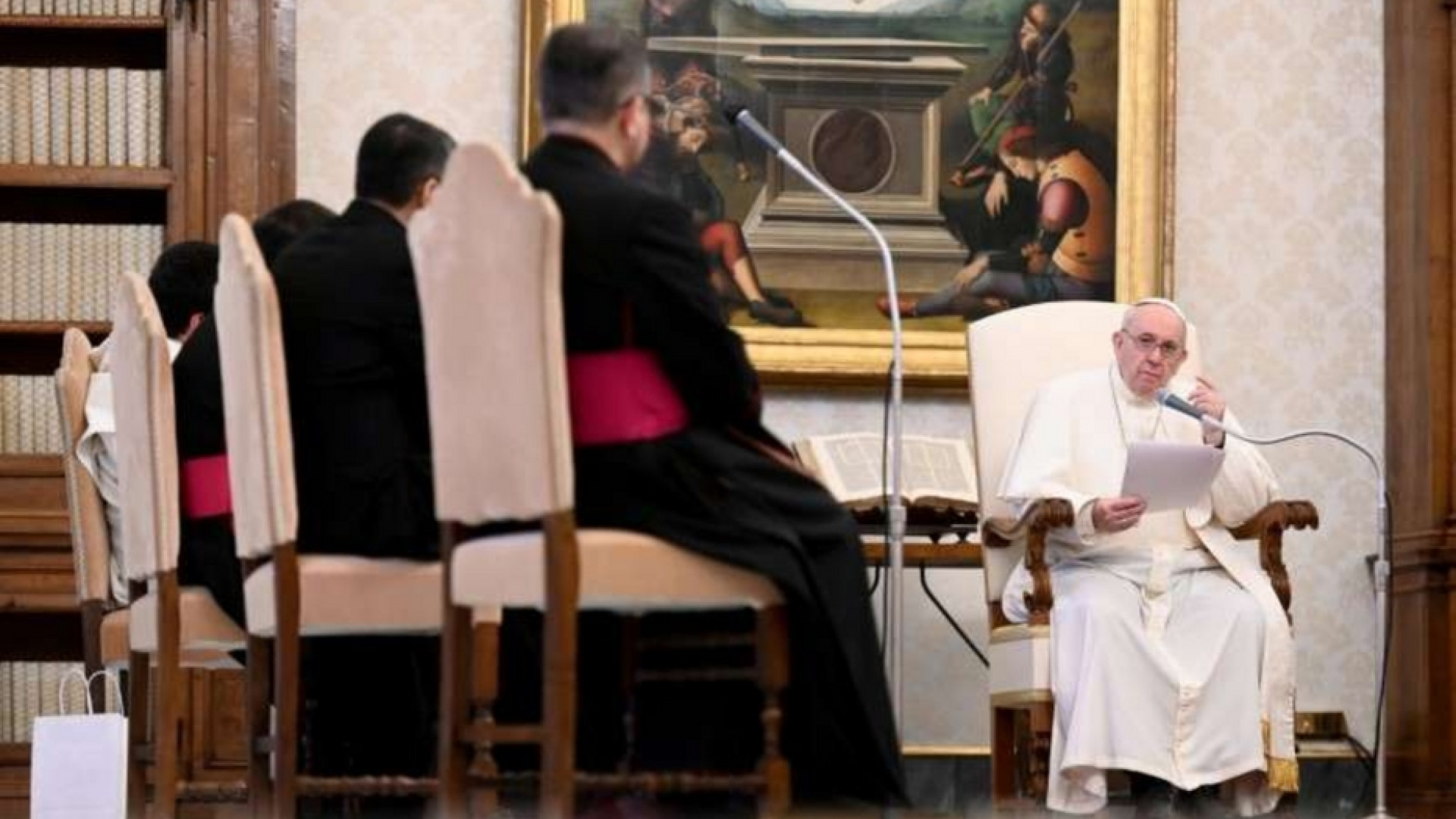 Immagine di Papa Francesco: questo mondo ha bisogno di benedizione