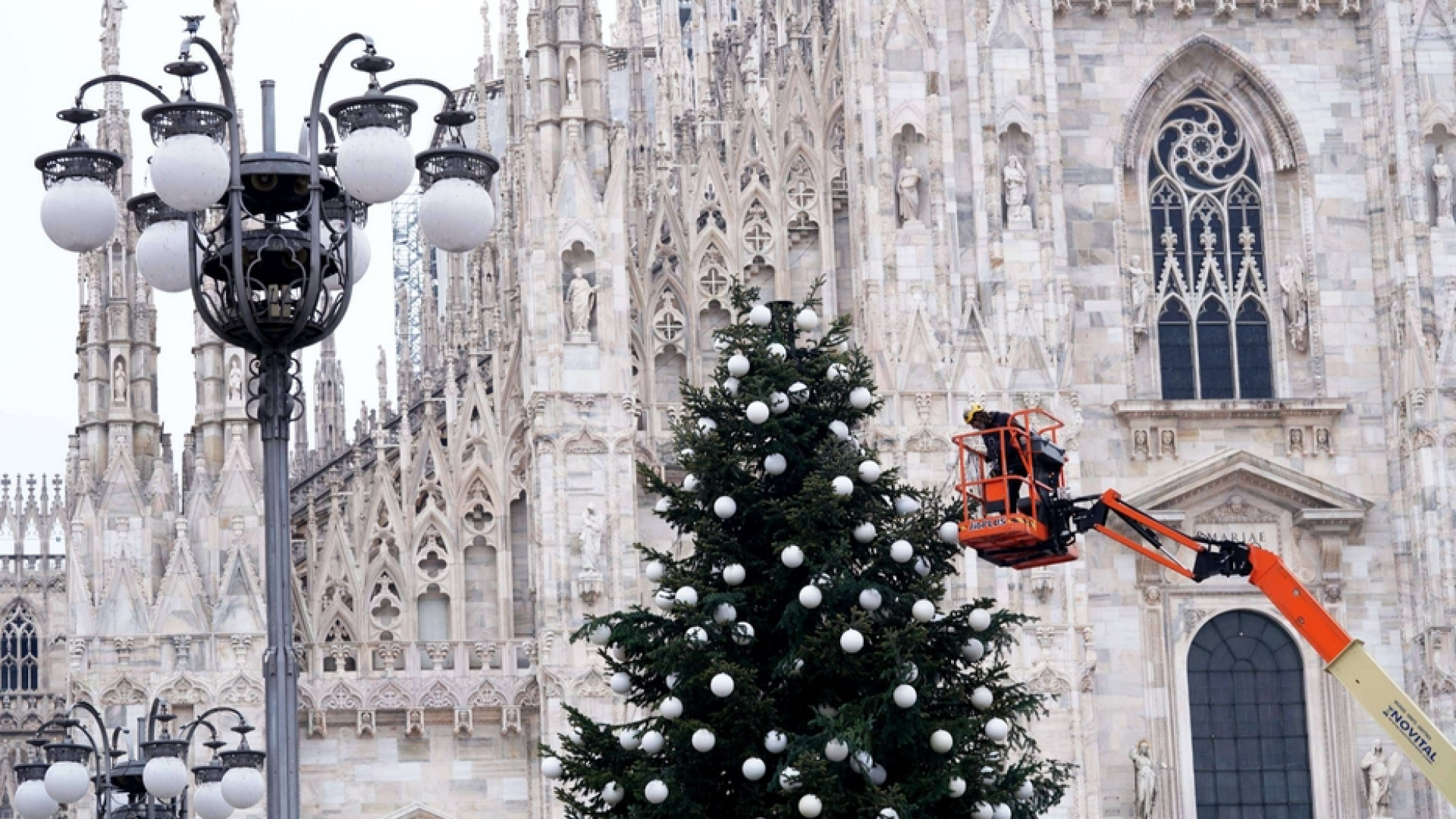 Immagine di La Cei: Messe di Natale in orario compatibile con il coprifuoco