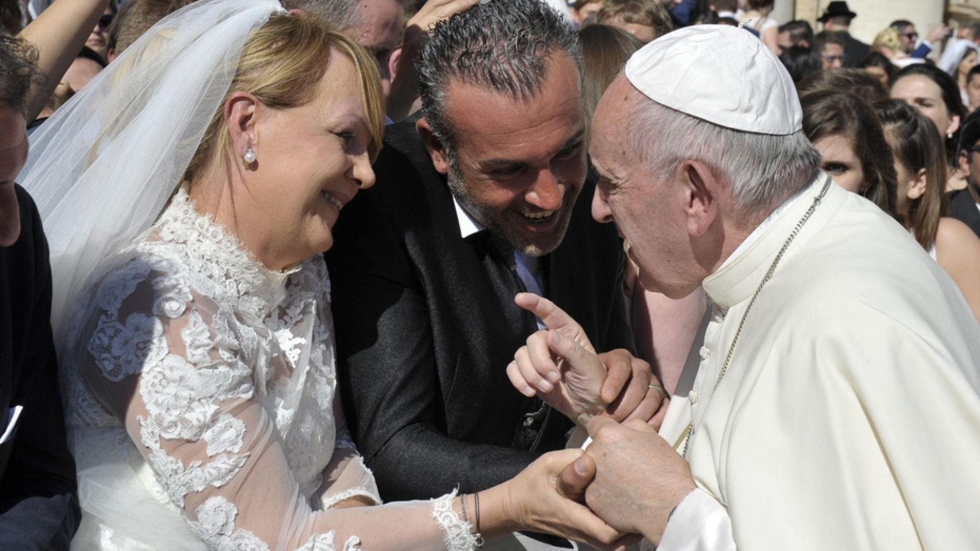 Immagine di Matrimoni misti, eucaristia, preghiera comune. Un vademecum con le regole