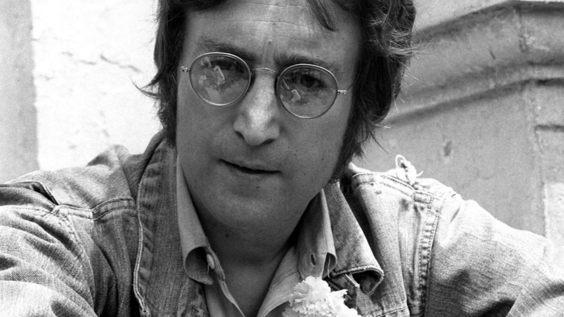 Immagine di Quarant'anni fa la morte di Lennon. «E voi? Dov'eravate quella sera»