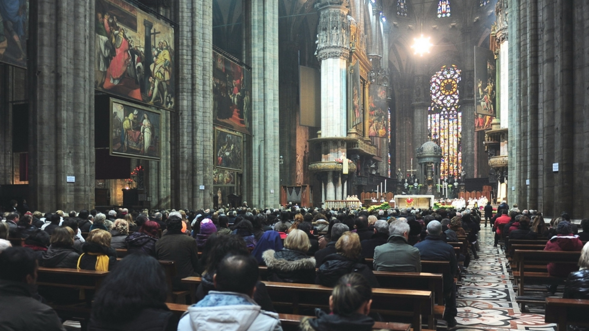 Immagine di Non udenti, l’Immacolata porta a Messa lingua dei segni e sottotitoli