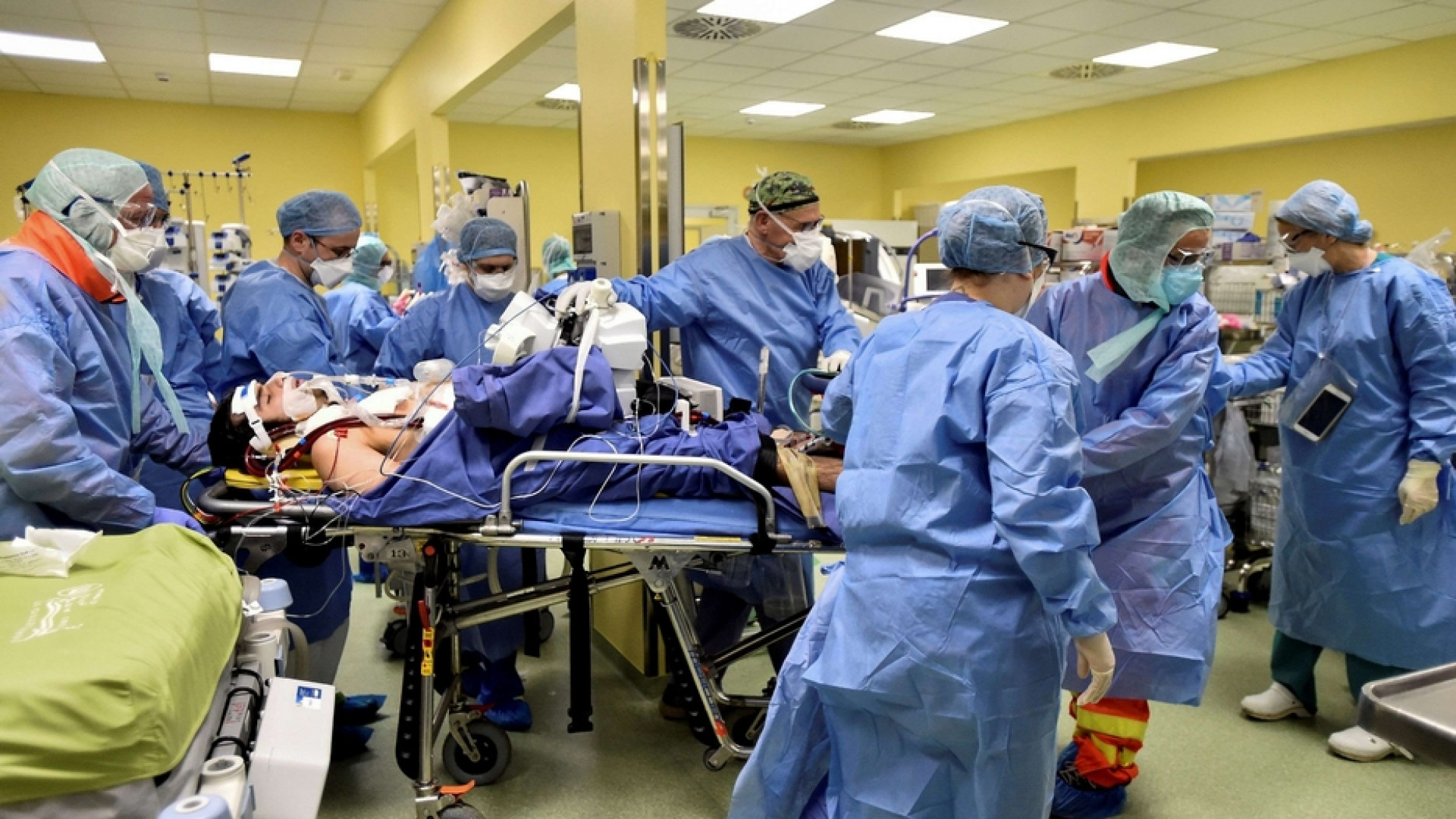Immagine di 14.842 nuovi casi e 634 decessi. Morti pure altri 4 medici, in totale 237
