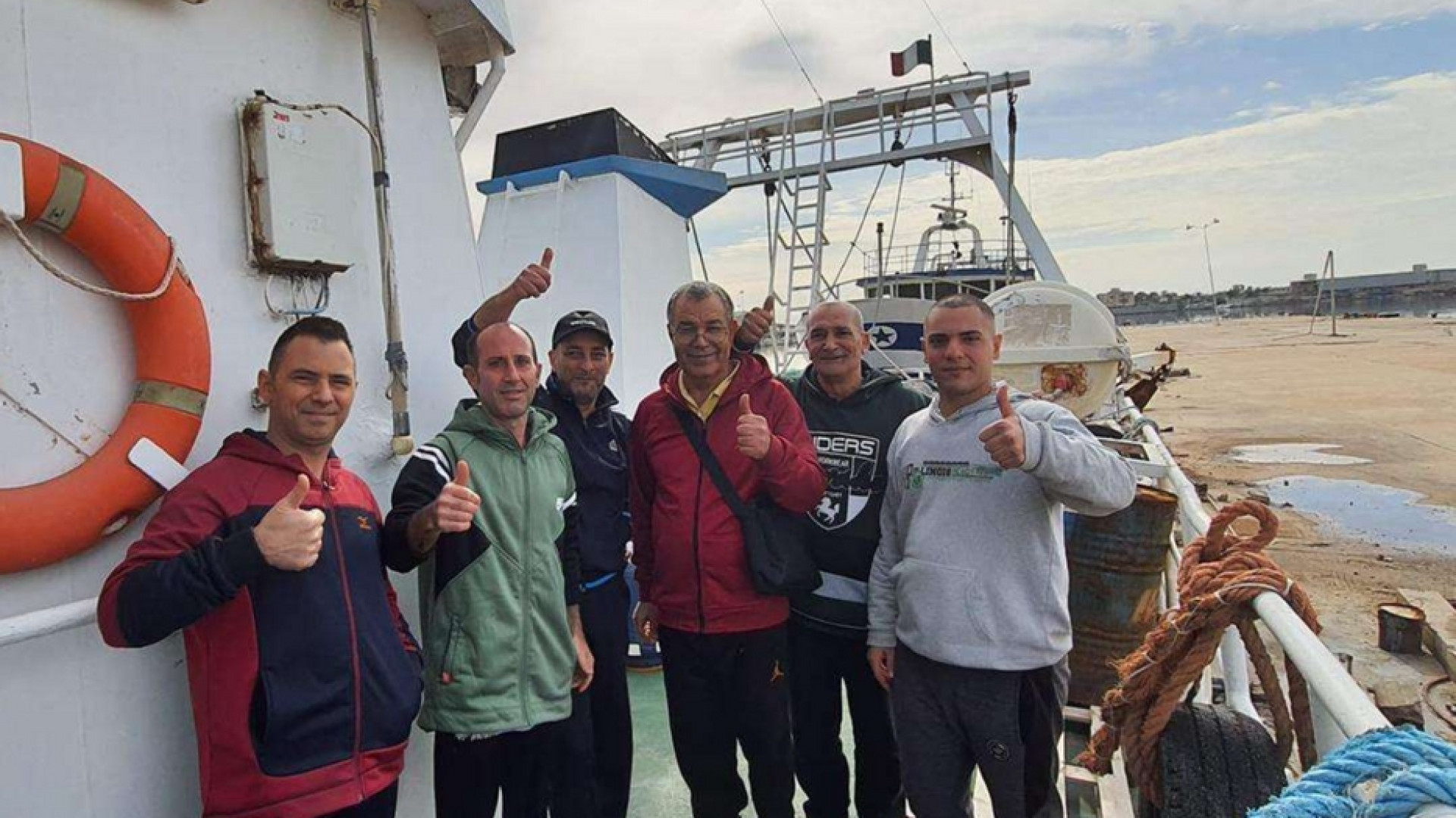 Immagine di Liberi i pescatori italiani sequestrati in Libia da oltre 100 giorni