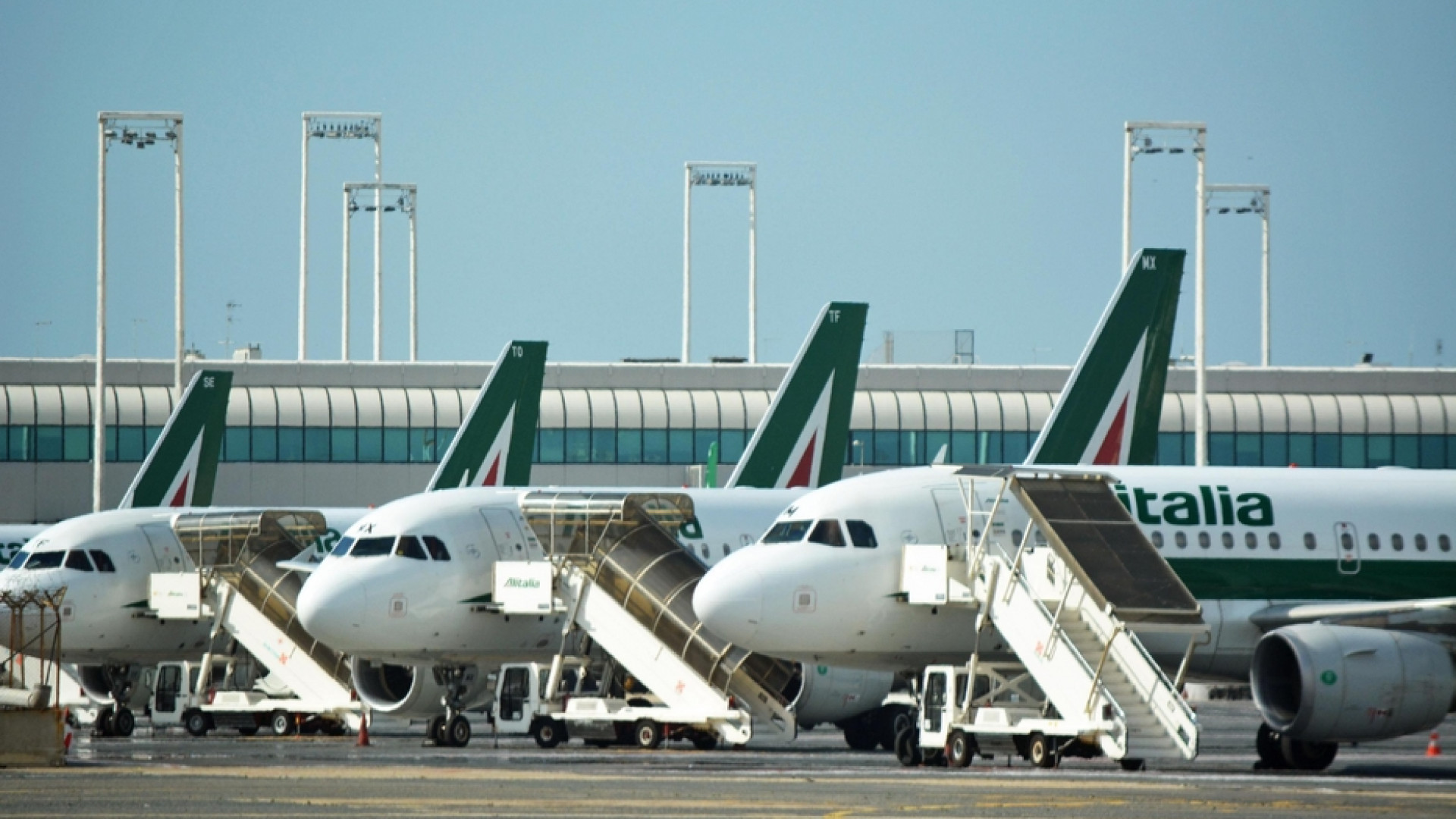 Immagine di Così decolla la nuova Alitalia: 52 aerei e 5.200 dipendenti