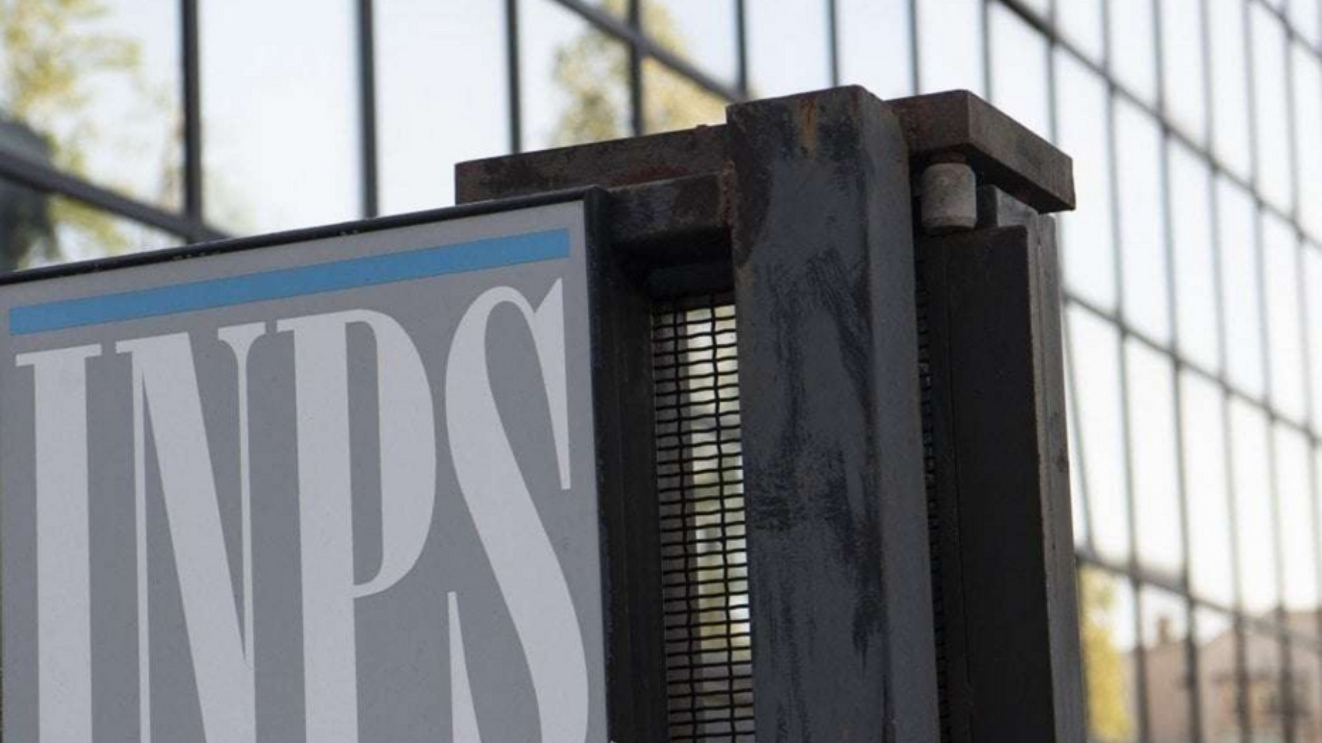 Immagine di Inps: niente «Quota 100» al clero. Come negare che è un «beneficio»?