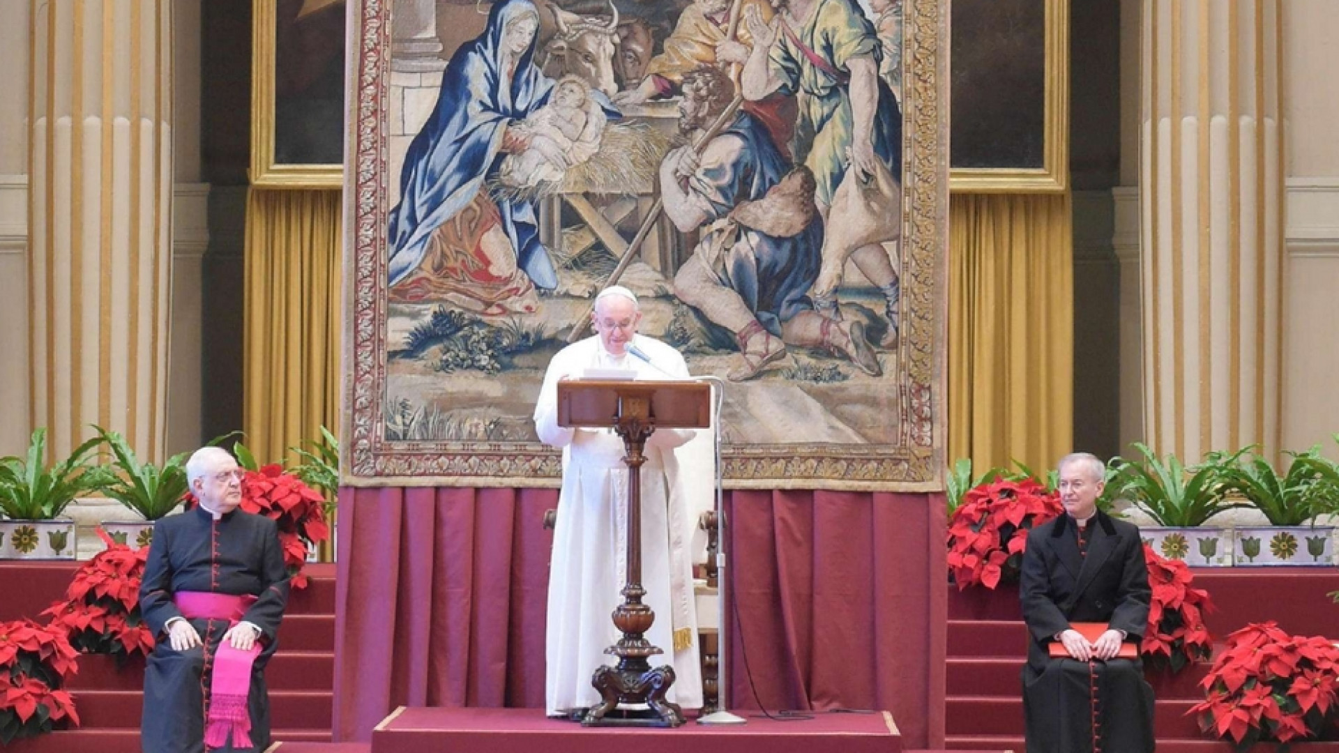 Immagine di Il Papa alla Curia: «Dalla crisi si rinasce, no ai conflitti»
