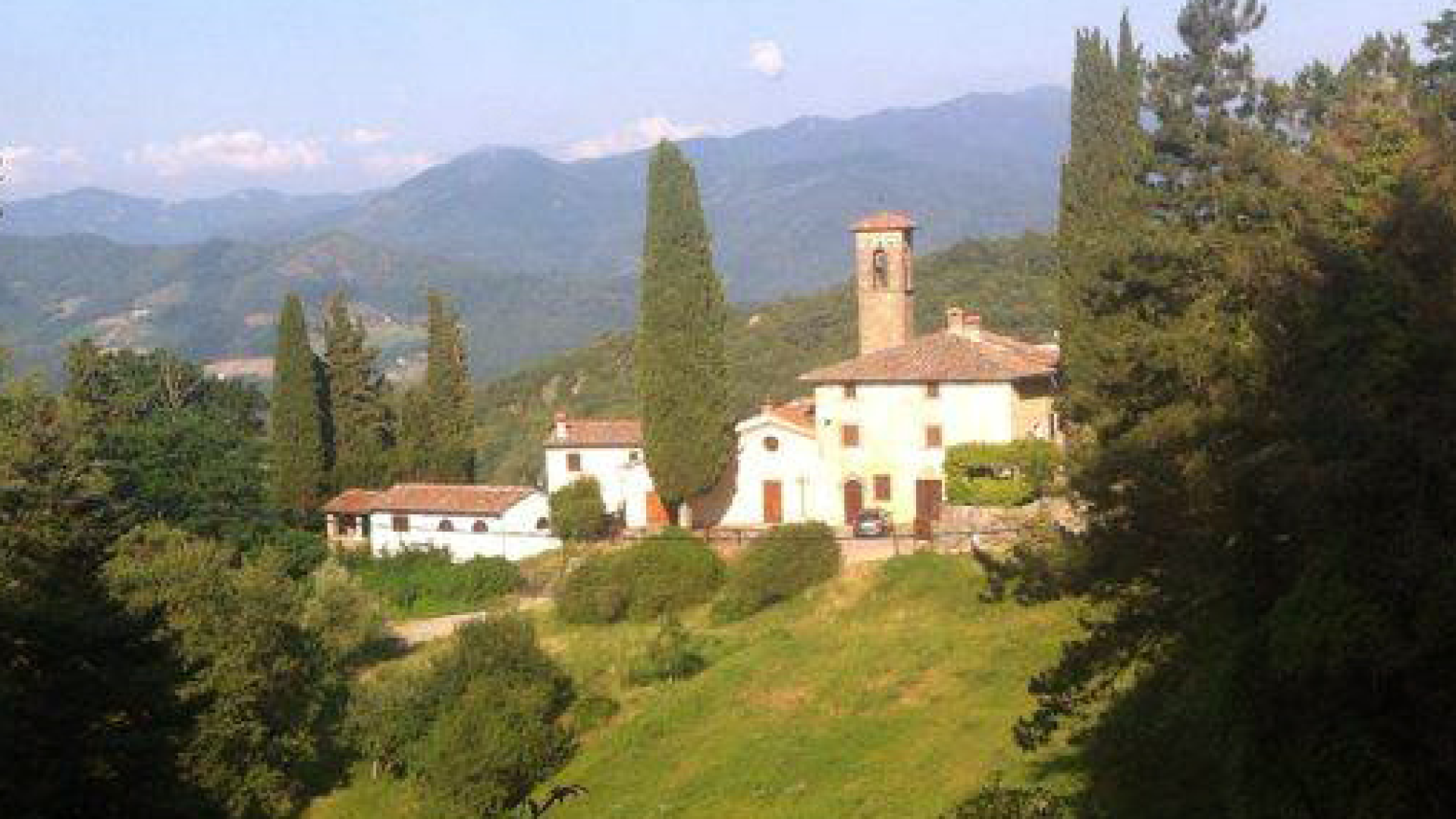 Immagine di Barbiana, chiesa e casa di don Milani diventano patrimonio dell'arcidiocesi