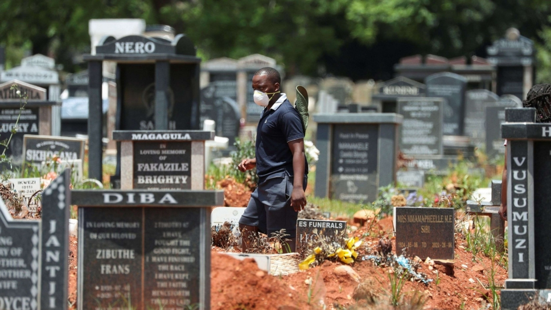 Immagine di Il grido di aiuto dei virologi africani: «Non dovete lasciarci senza vaccini»