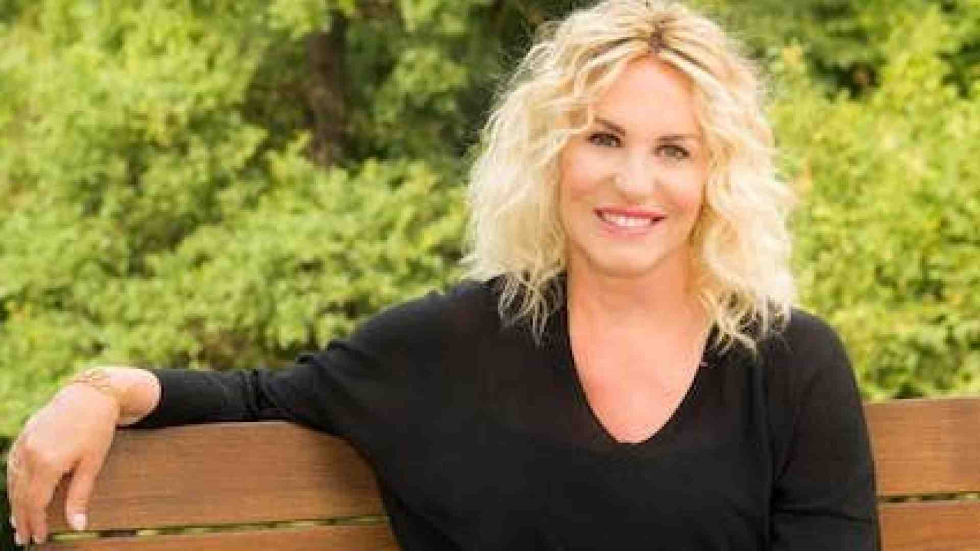 Immagine di Il volto amico di Antonella Clerici conquista il pubblico di mezzogiorno