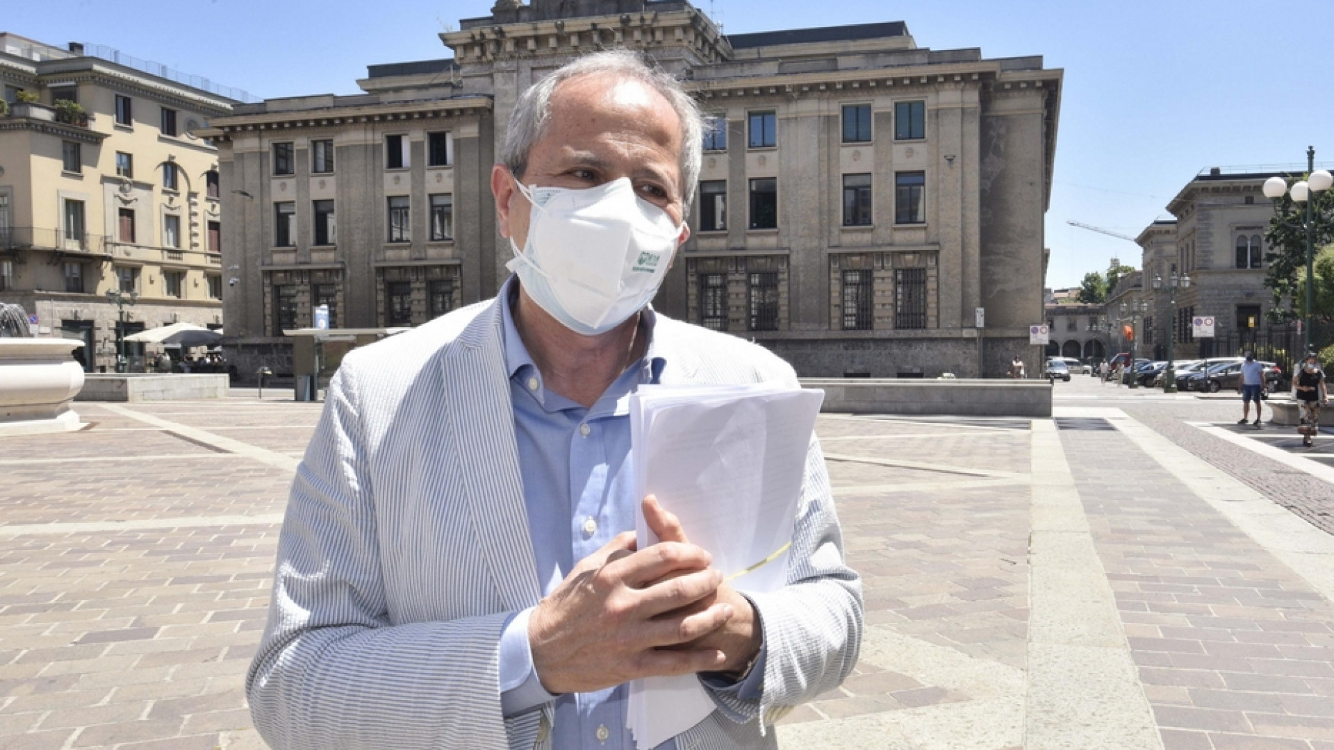 Immagine di Crisanti: bisogna correre o il virus giocherà d'anticipo