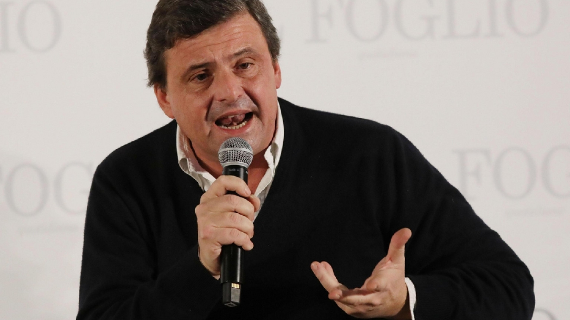 Immagine di Calenda: «Scelta poco lucida È suicidio politico dei dem»