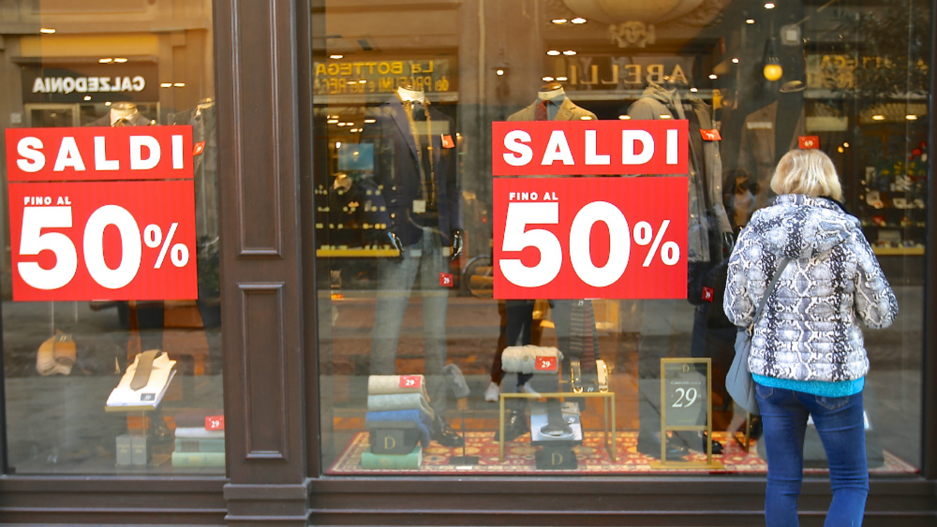 Immagine di Commercio, l'appello degli imprenditori: «Se i dati sono questi, fateci ripartire»