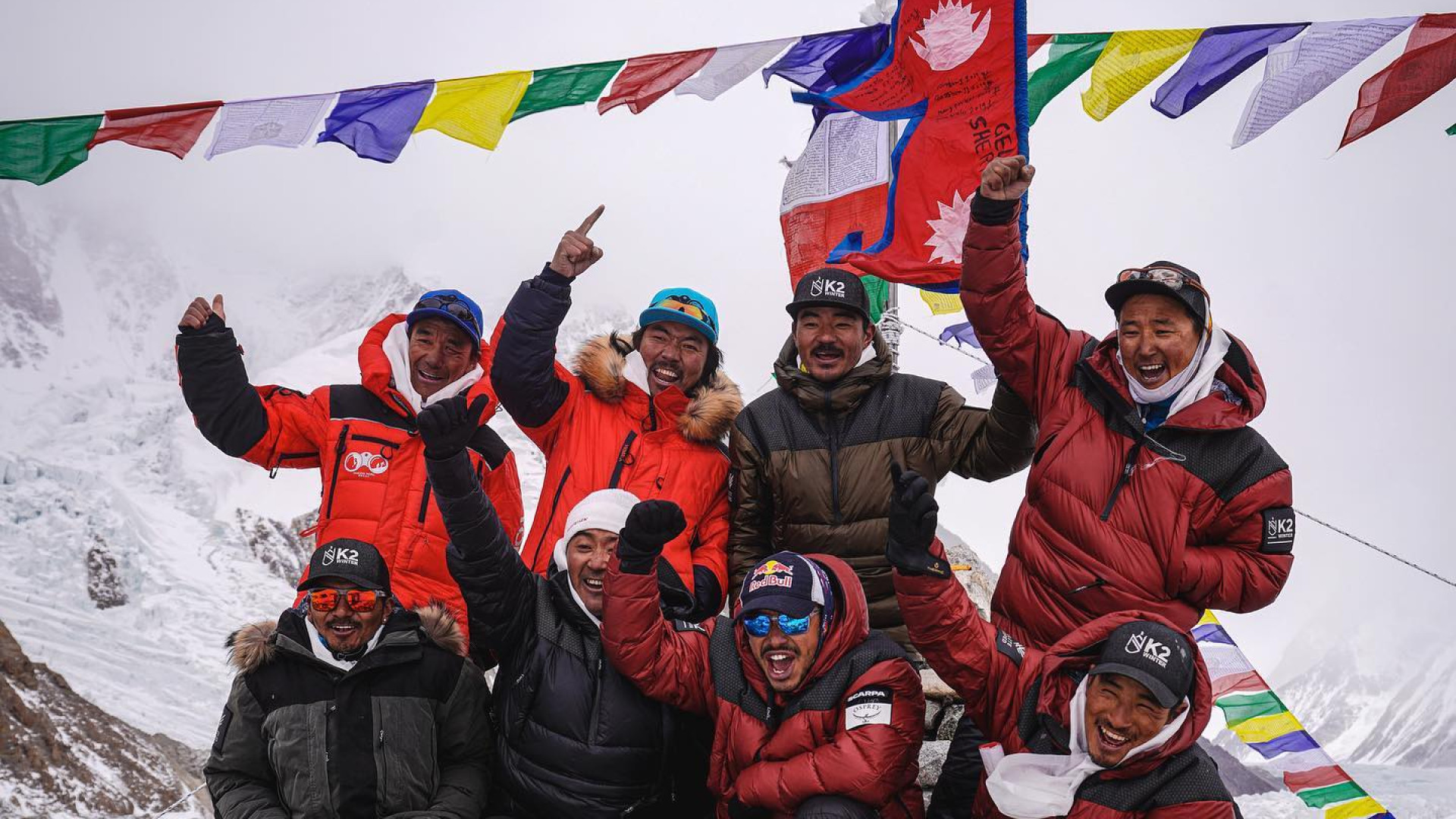 Immagine di L'impresa di dieci sherpa: conquistato il K2 in prima invernale