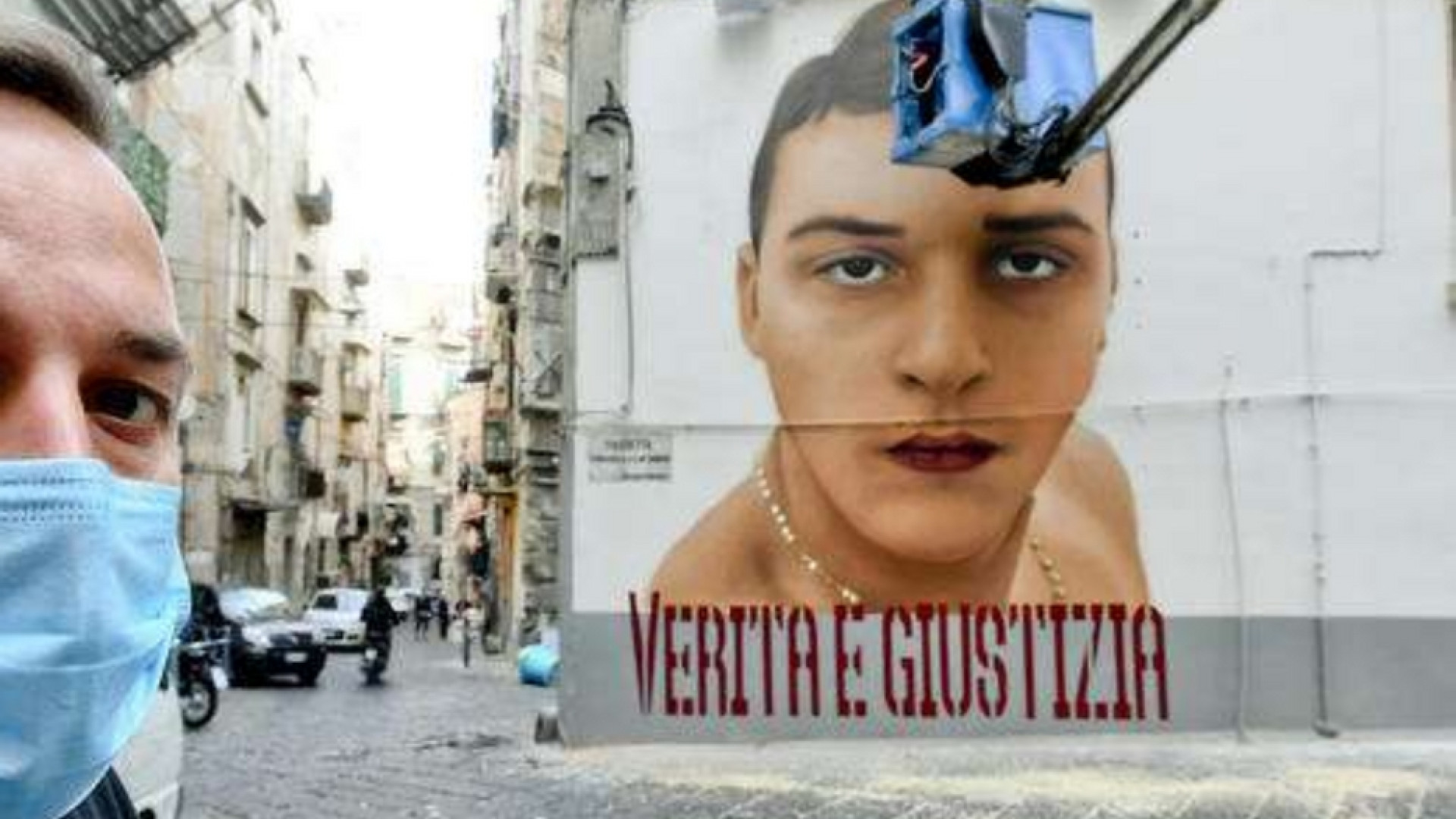 Immagine di «Baby-boss onorati come santi», Napoli alla guerra dei murales