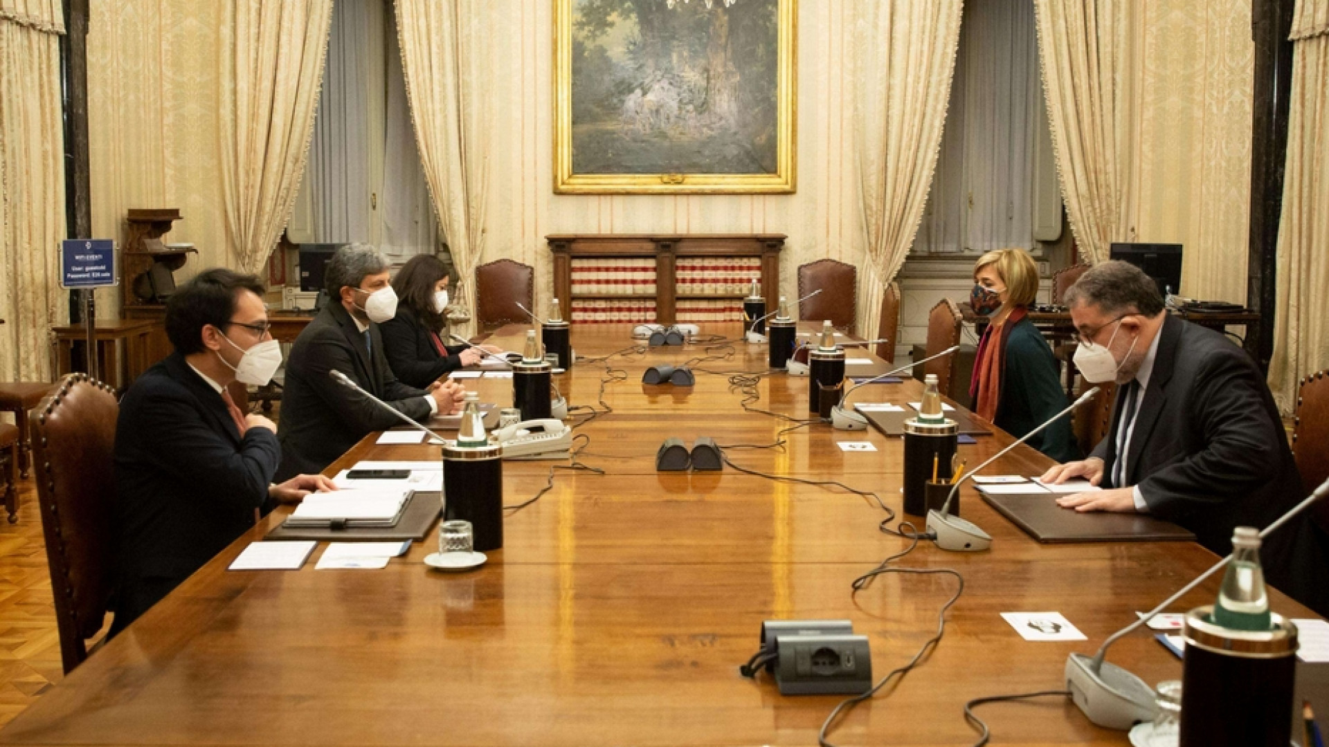 Immagine di Un mezzo passo verso il «disgelo», Renzi chiede un programma scritto