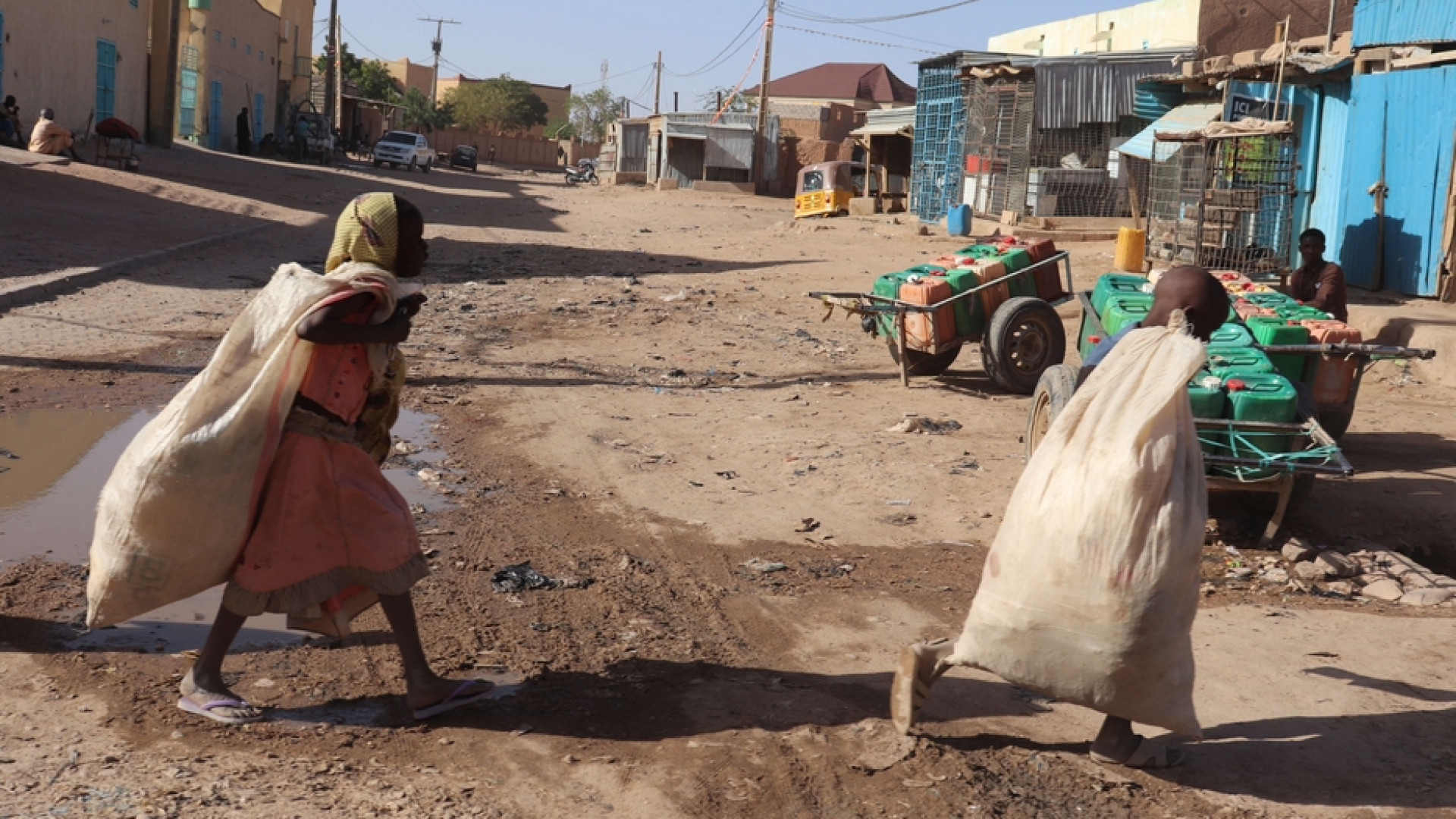 Immagine di Tra i profughi in Niger, la salvezza è un corridoio umanitario verso l'Italia