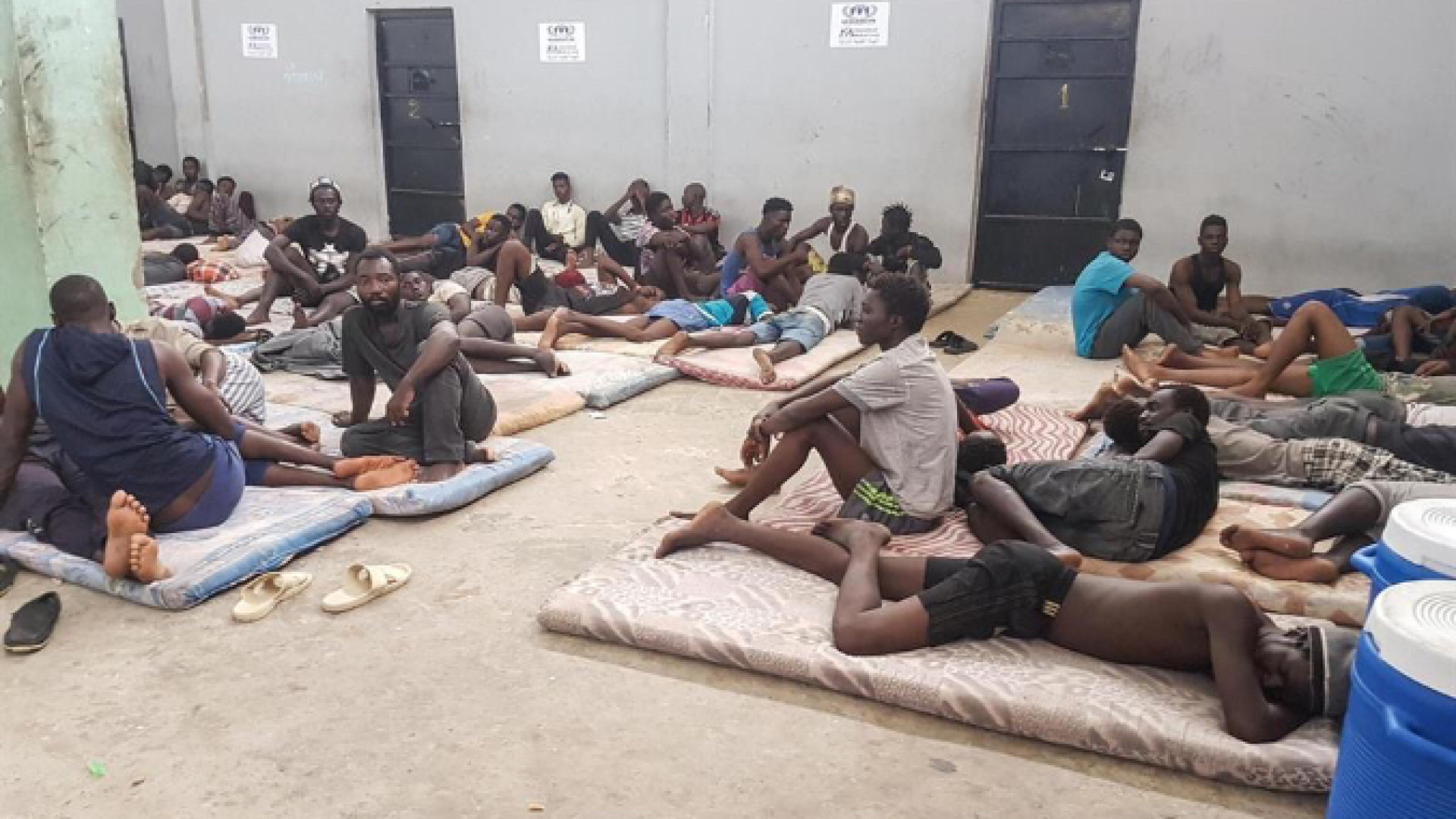 Immagine di Libia, nuovo governo e vecchi ricatti. Centinaia in mare.