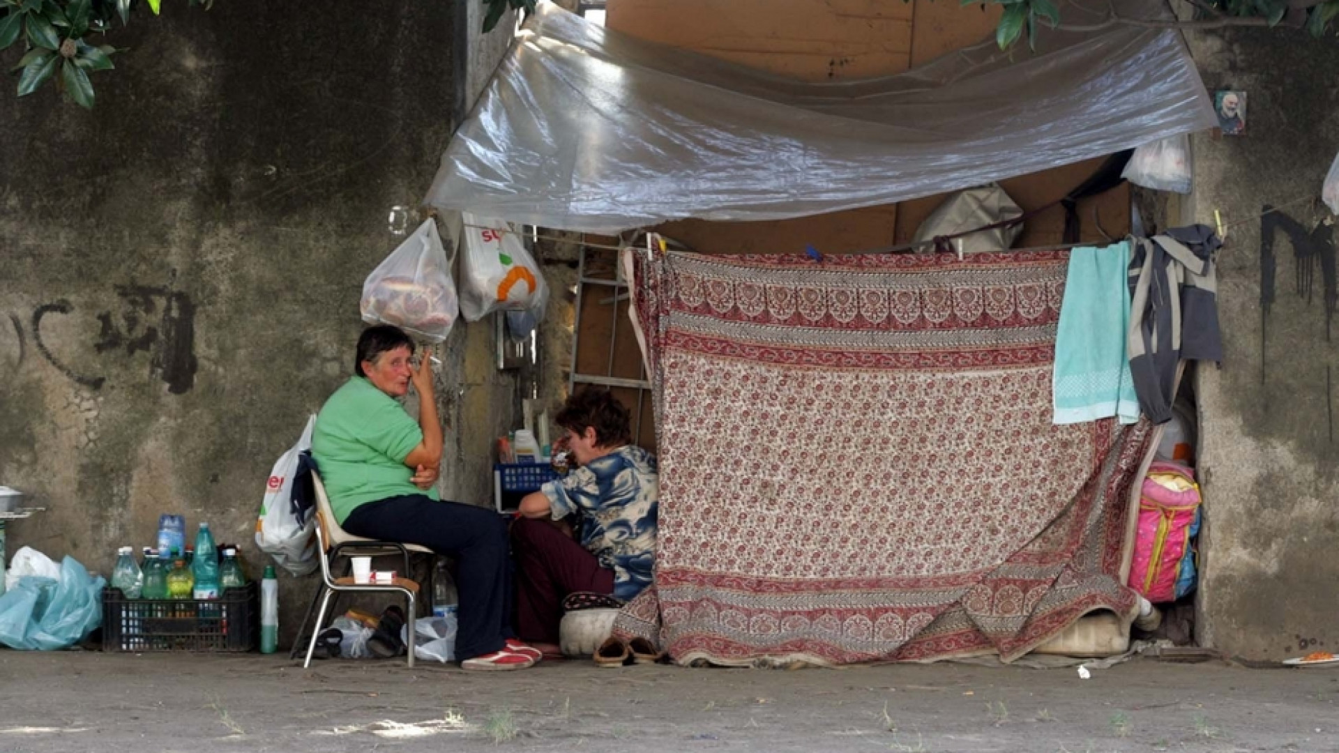 Immagine di Sicilia e Campania le regioni europee con più povertà