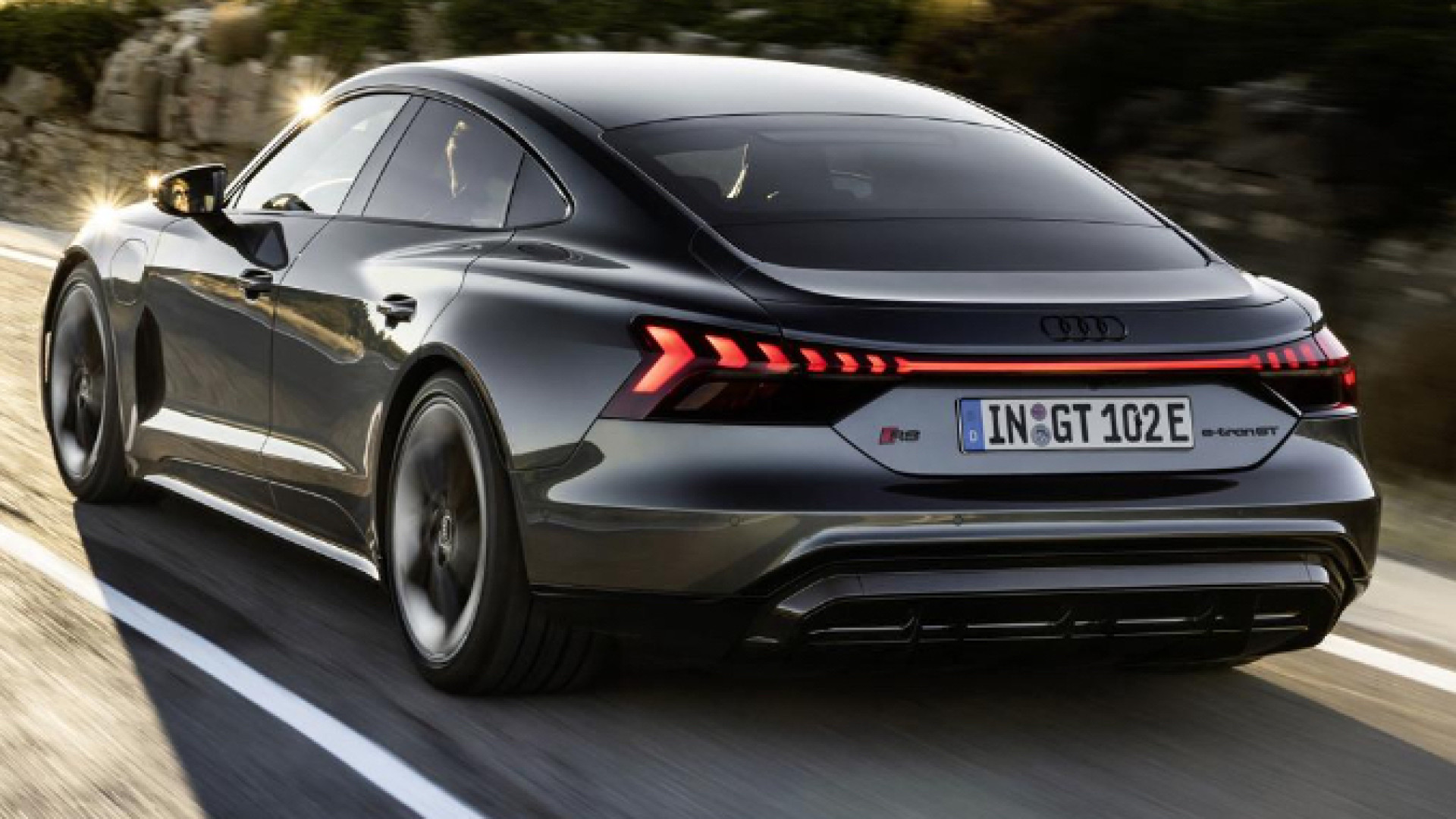 Immagine di Audi e-tron Gt, la potenza guida nel futuro elettrico