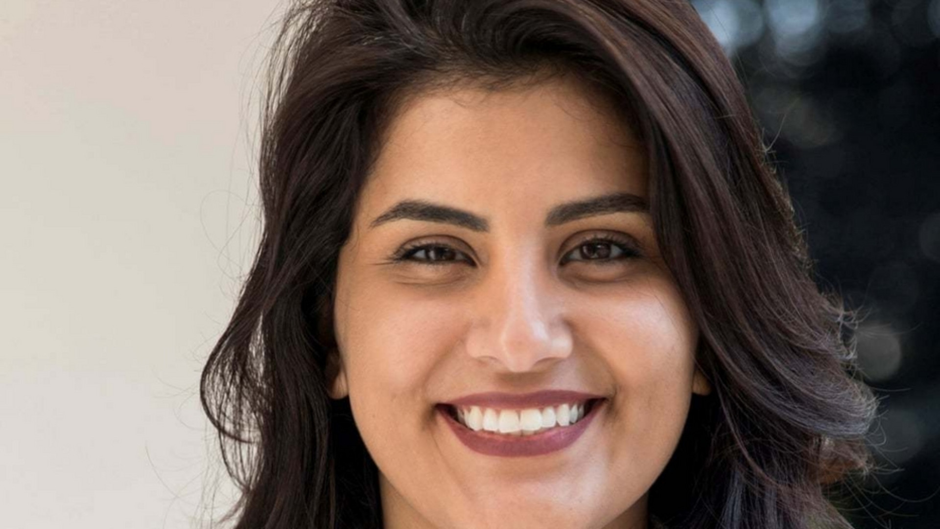 Immagine di Liberata dopo 1.000 giorni di carcere l'attivista saudita Loujain al-Hathloul
