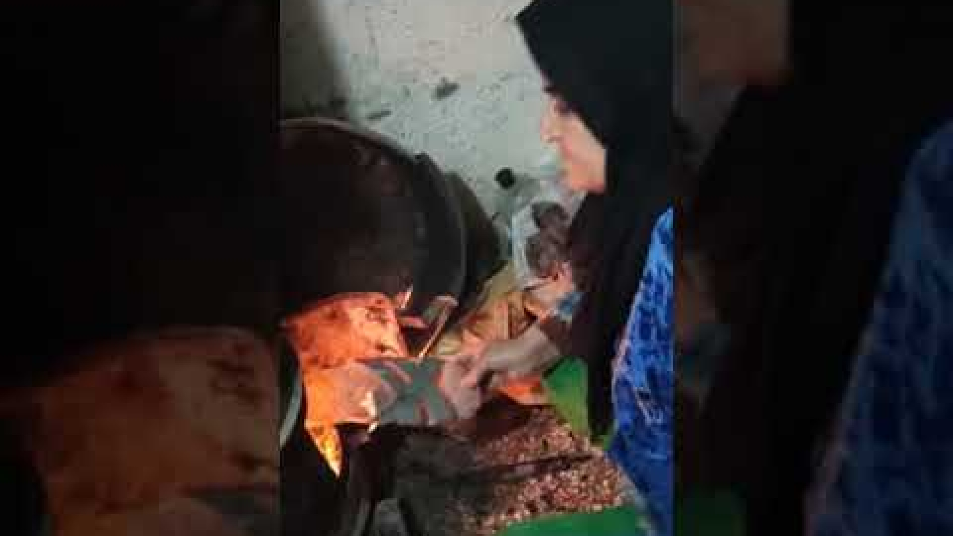Immagine di «Una ciabatta per accendere la stufa». Shaman racconta la disperazione di Aleppo