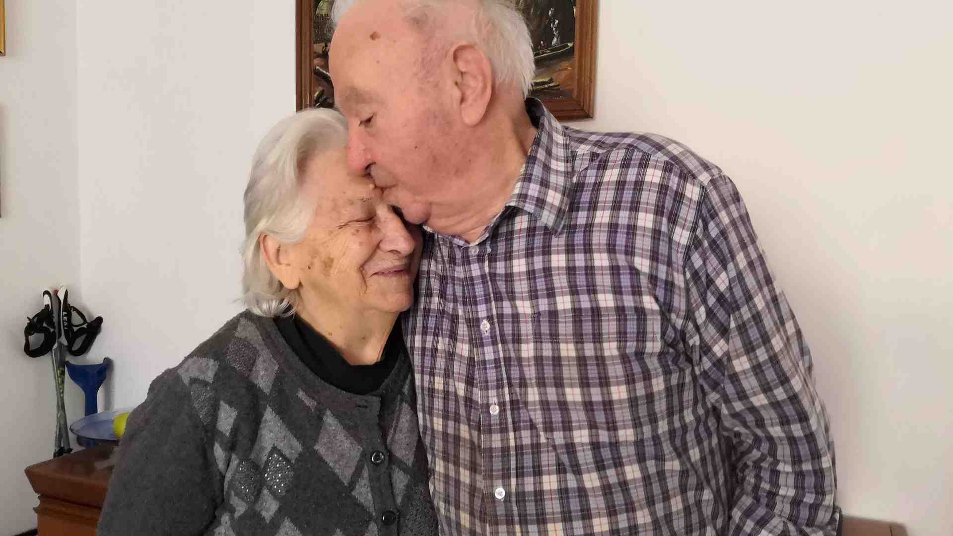 Immagine di Natalia e Angelo, fatali quegli incontri alla fontana...