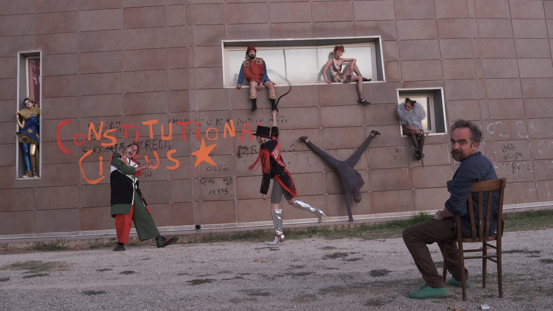 Immagine di Constitutional Circus, quando lo spettacolo è anche politica
