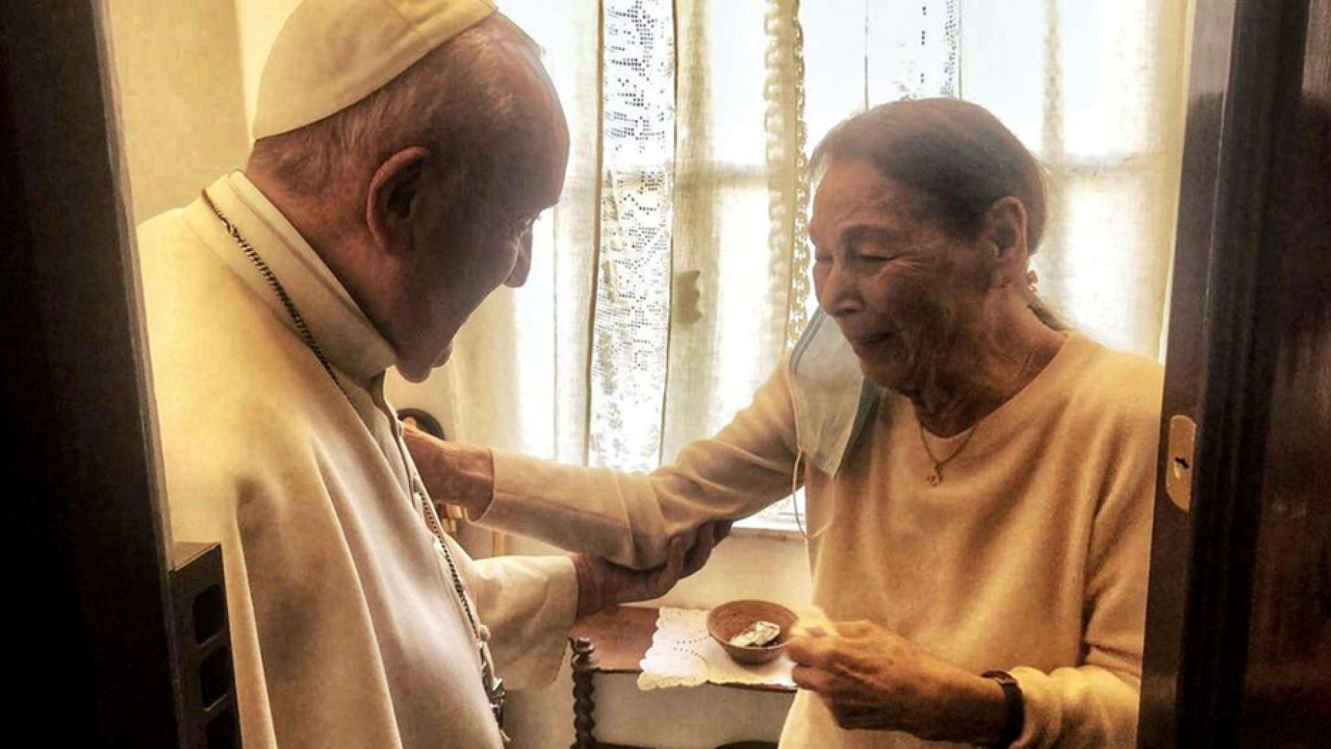 Immagine di Edith Bruck: «Ho ricevuto il Papa in casa»