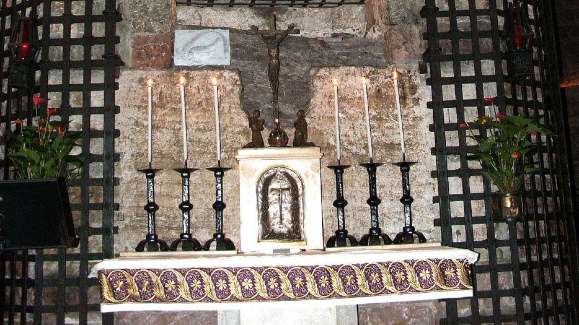 Immagine di Dopo 20 anni l'olio della Sardegna per la lampada di San Francesco