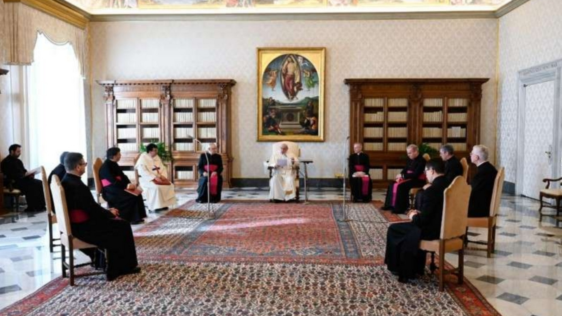 Immagine di Il Papa: il dialogo con Dio è una grazia, noi "zoppichiamo" con ogni parola
