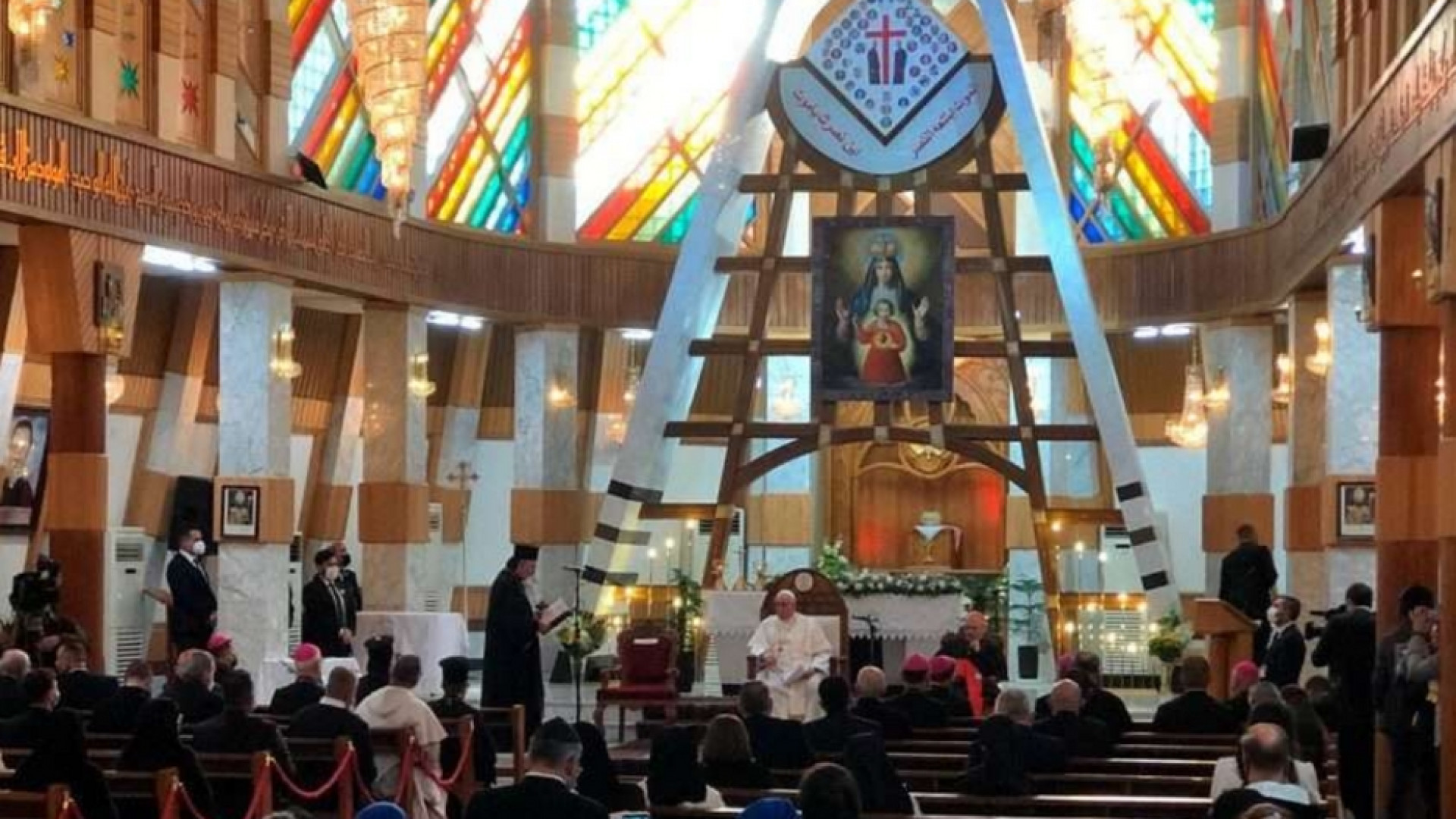 Immagine di Francesco: odio e violenza sono incompatibili con la religione