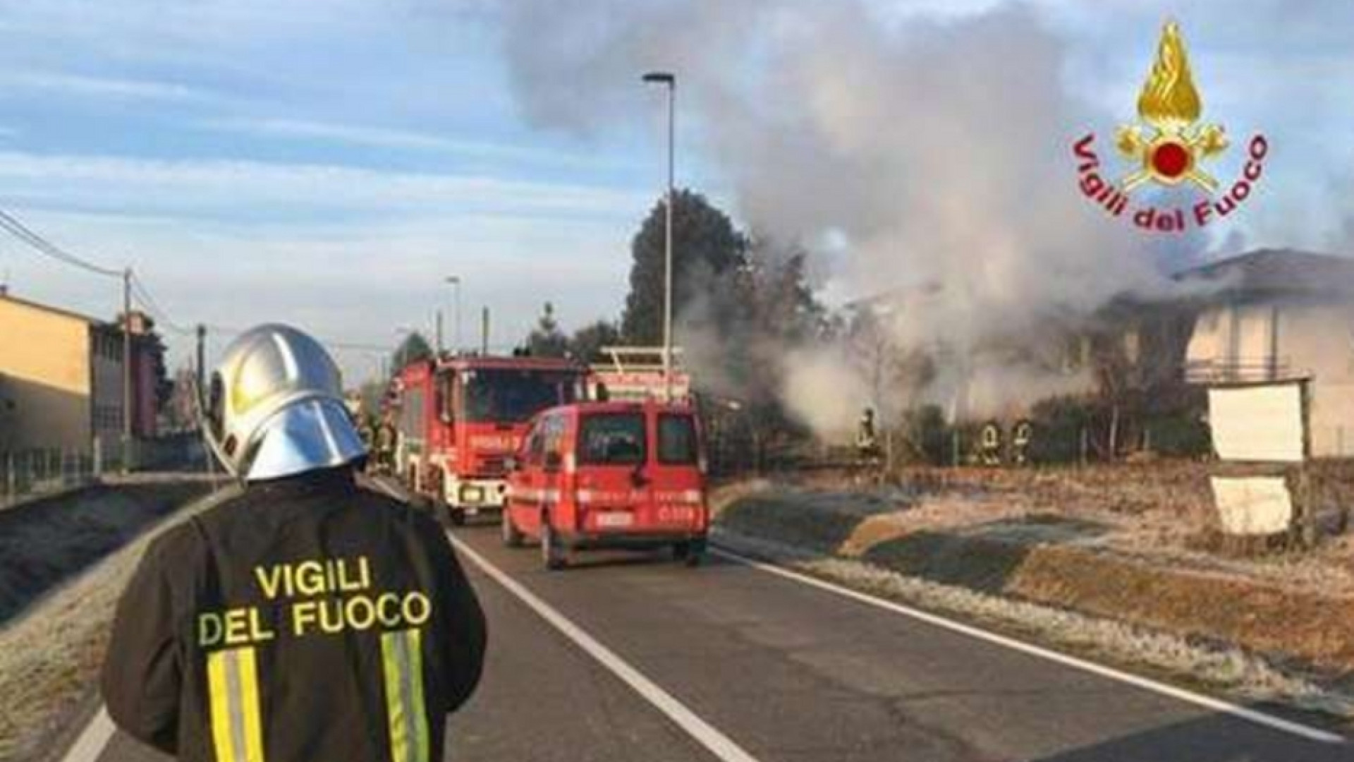 Immagine di Badante salva i 2 anziani e muore nell'incendio