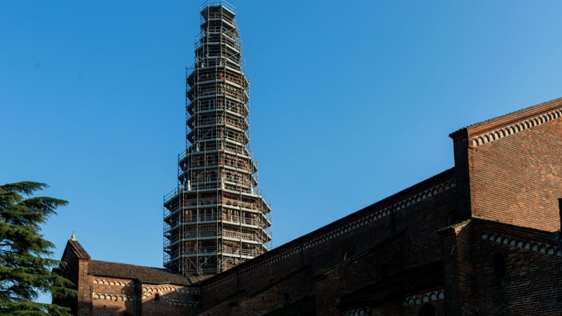 Immagine di Monastero di Chiaravalle, un cantiere per salvare l’antica torre campanaria