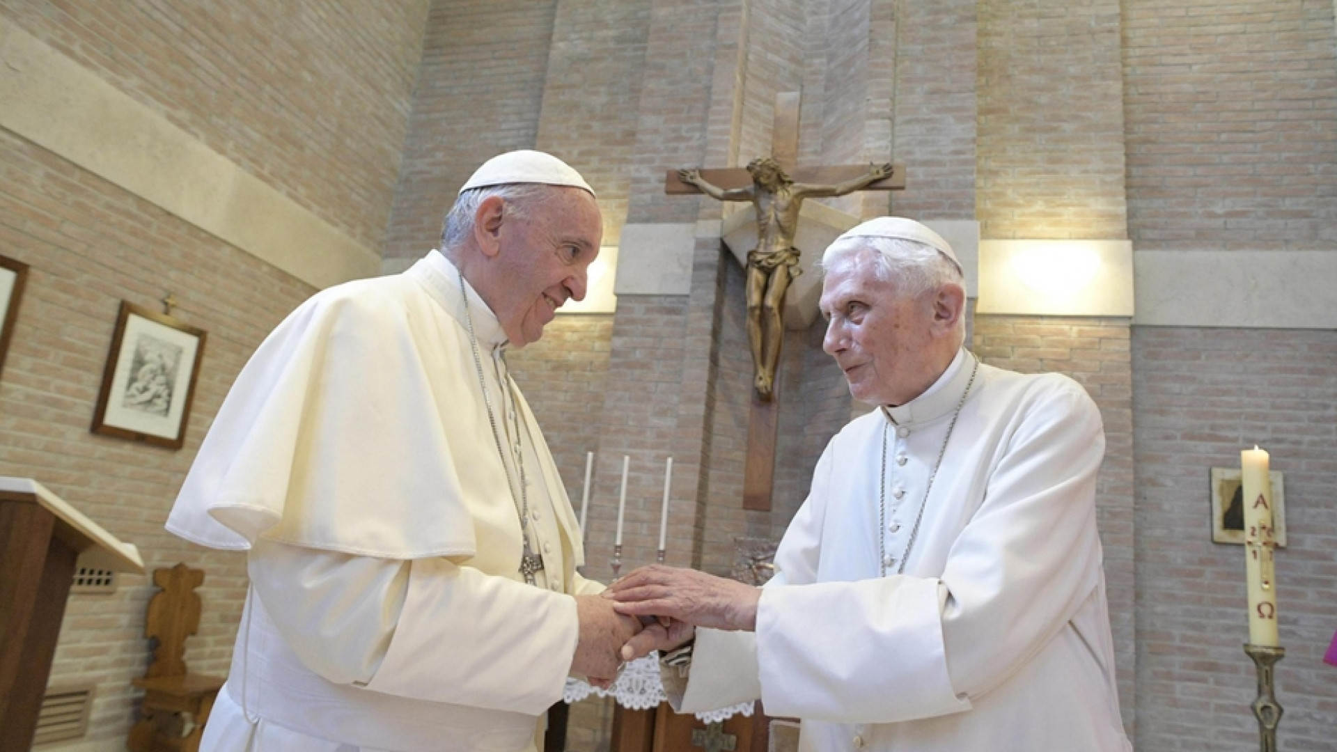 Immagine di Ratzinger: grazie a papa Francesco per la «Patris Corde»