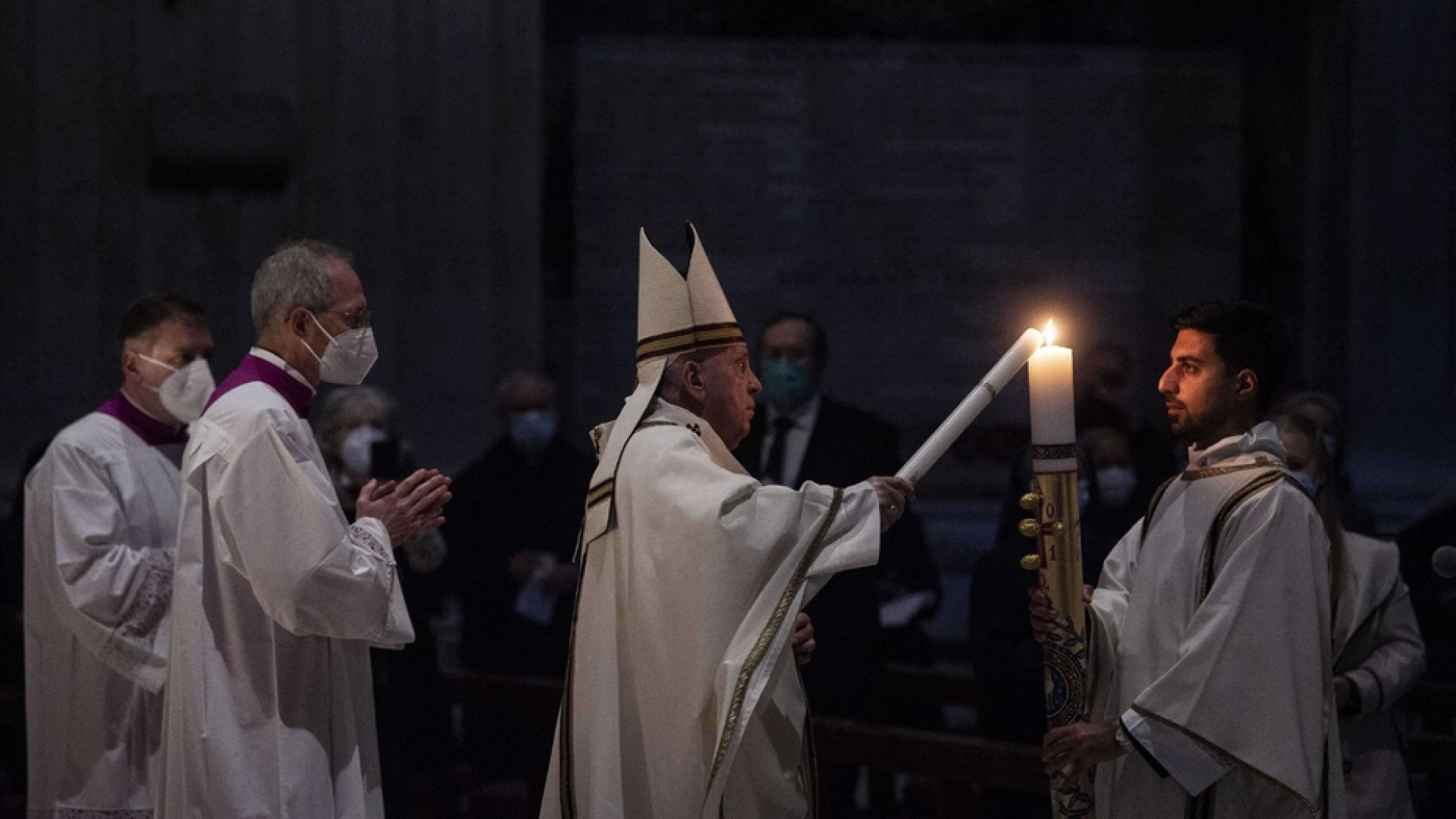 Immagine di Il Papa: «Si può sempre ricominciare. Anche dalla pandemia»