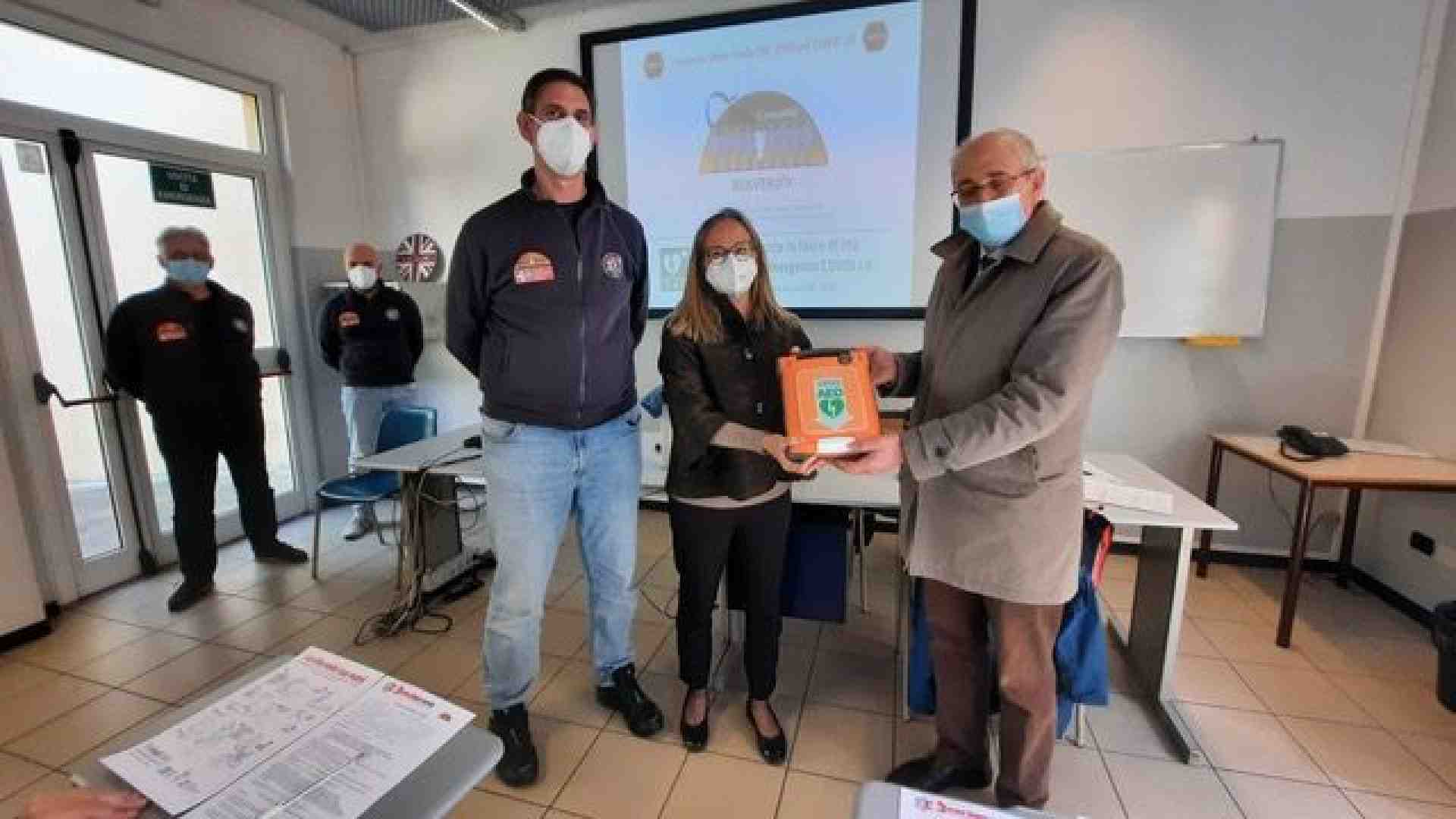 Immagine di Croce Bianca. L’istituto professionale Sanmicheli ora è una scuola cardioprotetta