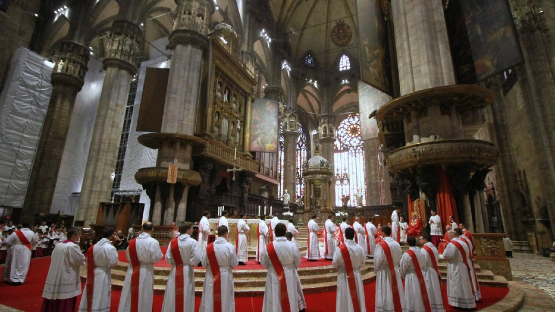 Immagine di In preghiera per le vocazioni, sotto il manto di san Giuseppe