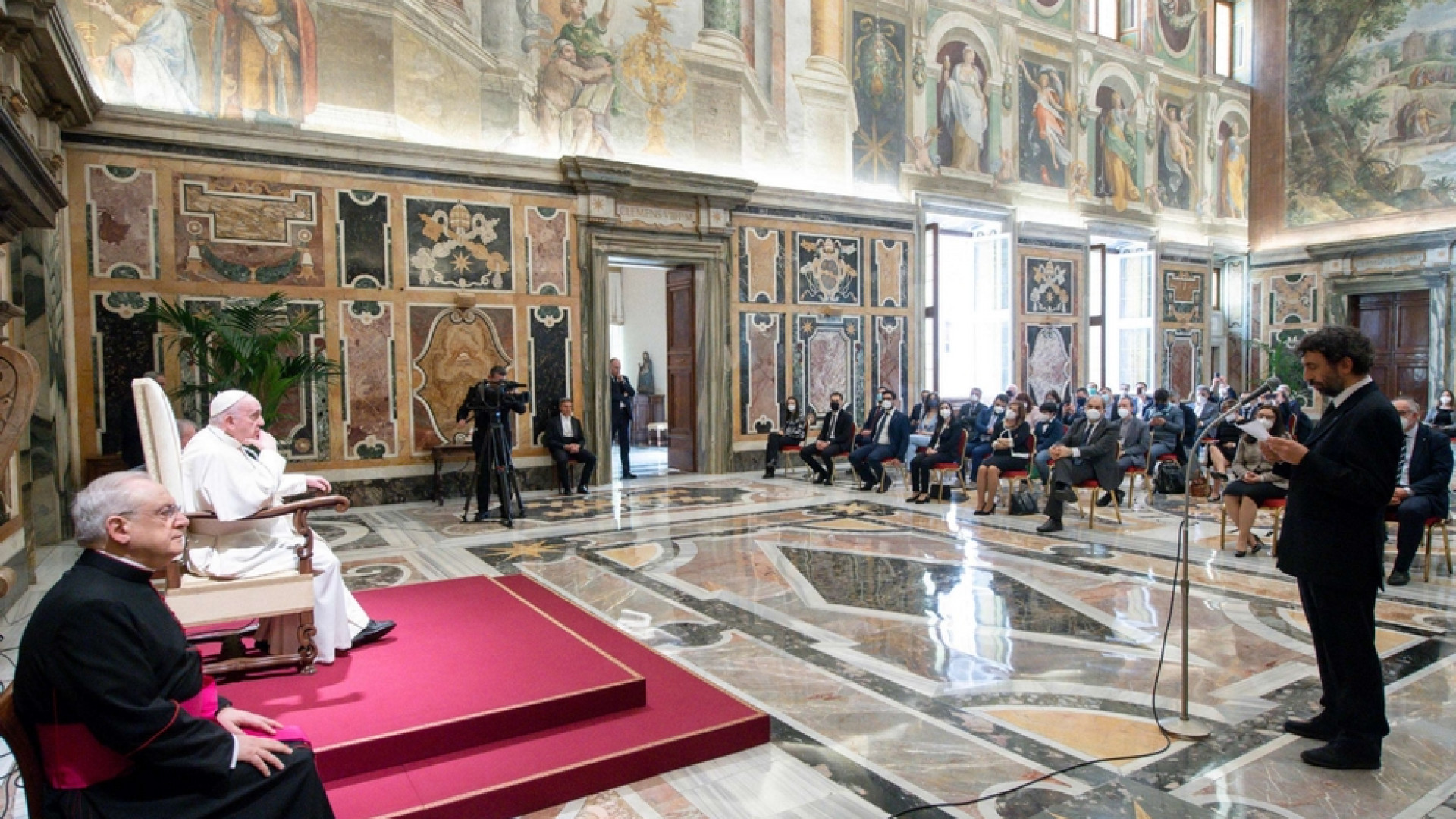 Immagine di Papa Francesco all'Azione Cattolica: in Italia «un Sinodo dal basso»