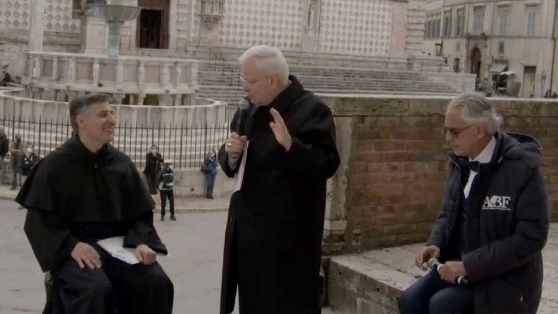 Immagine di Il cardinale Bassetti: vescovi e sindaci insieme per un Mediterraneo di pace