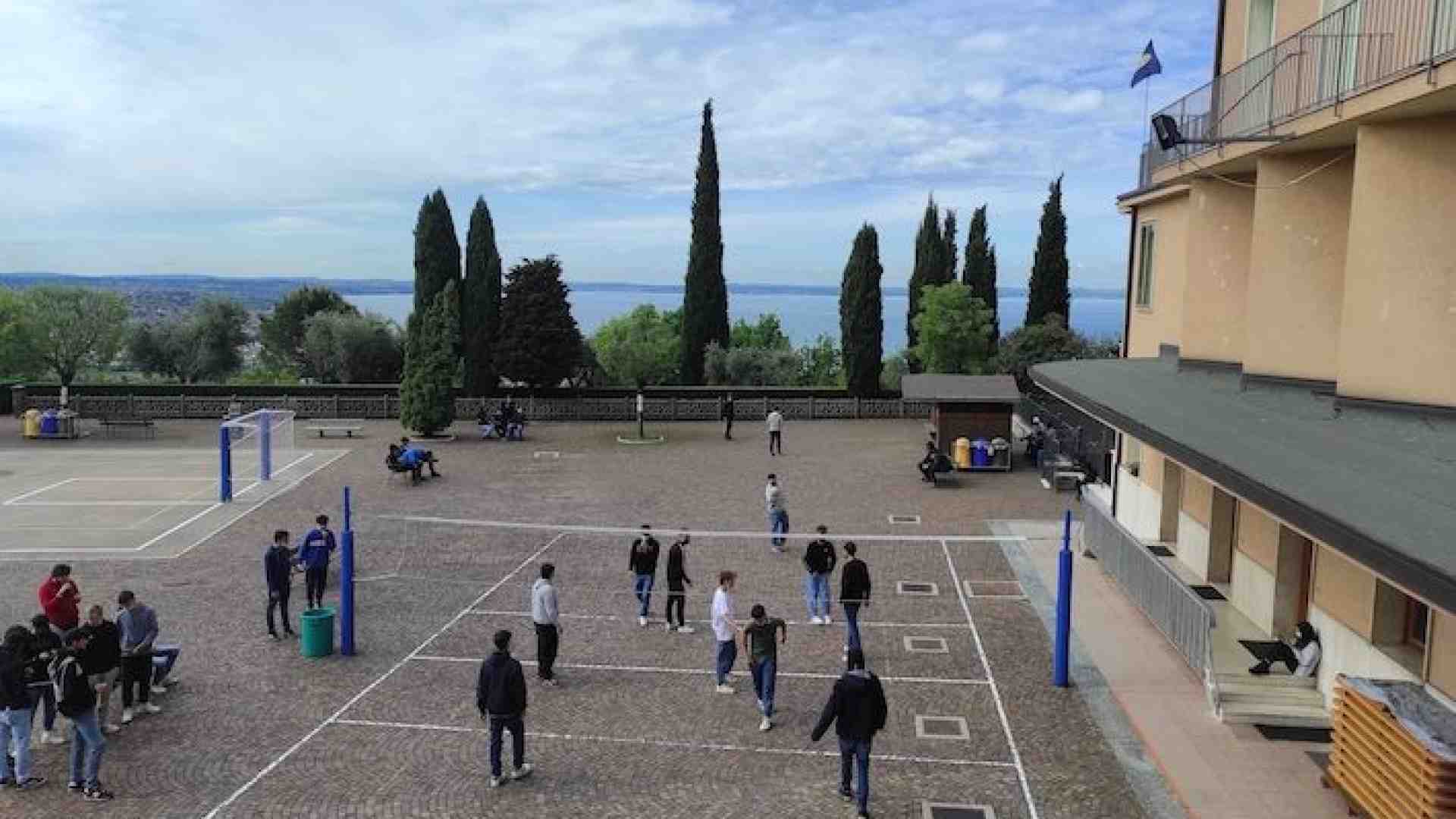 Immagine di Bardolino. Istituto Tusini, dai salesiani passaggio di testimone ai laici