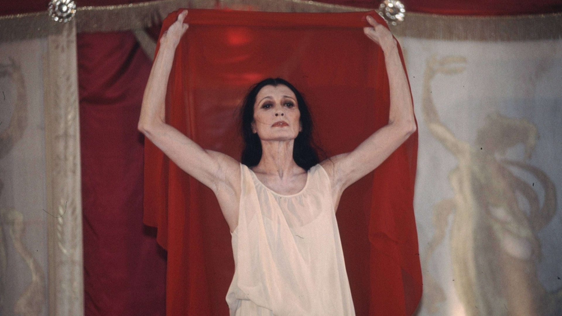 Immagine di Addio Carla Fracci, una vita sulle punte