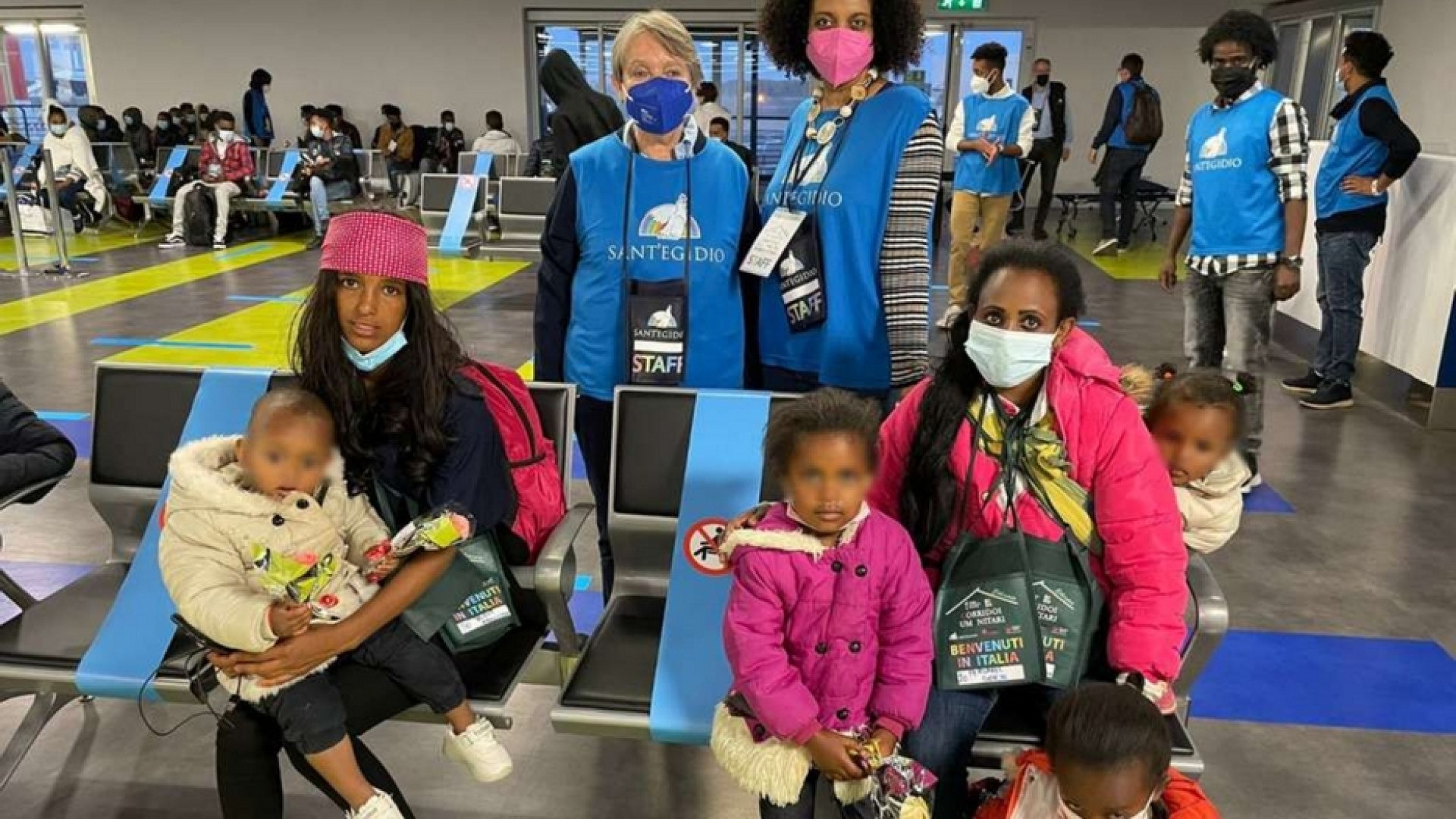 Immagine di Corridoi umanitari, arrivati 70 profughi dal Corno d'Africa