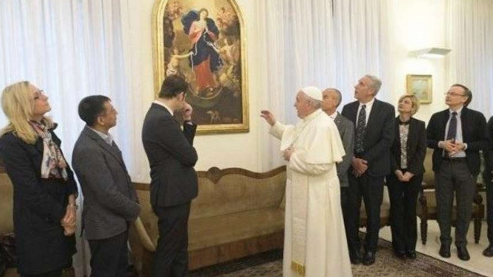 Immagine di Il Papa affida il post pandemia alla Vergine che scioglie i nodi