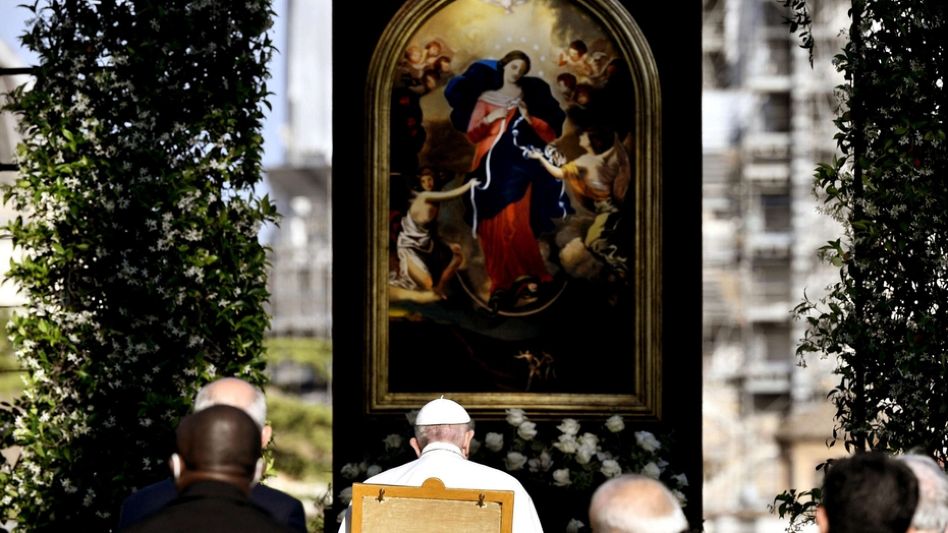 Immagine di Il Papa: dare a tutti la possibilità di mettersi al riparo con i vaccini