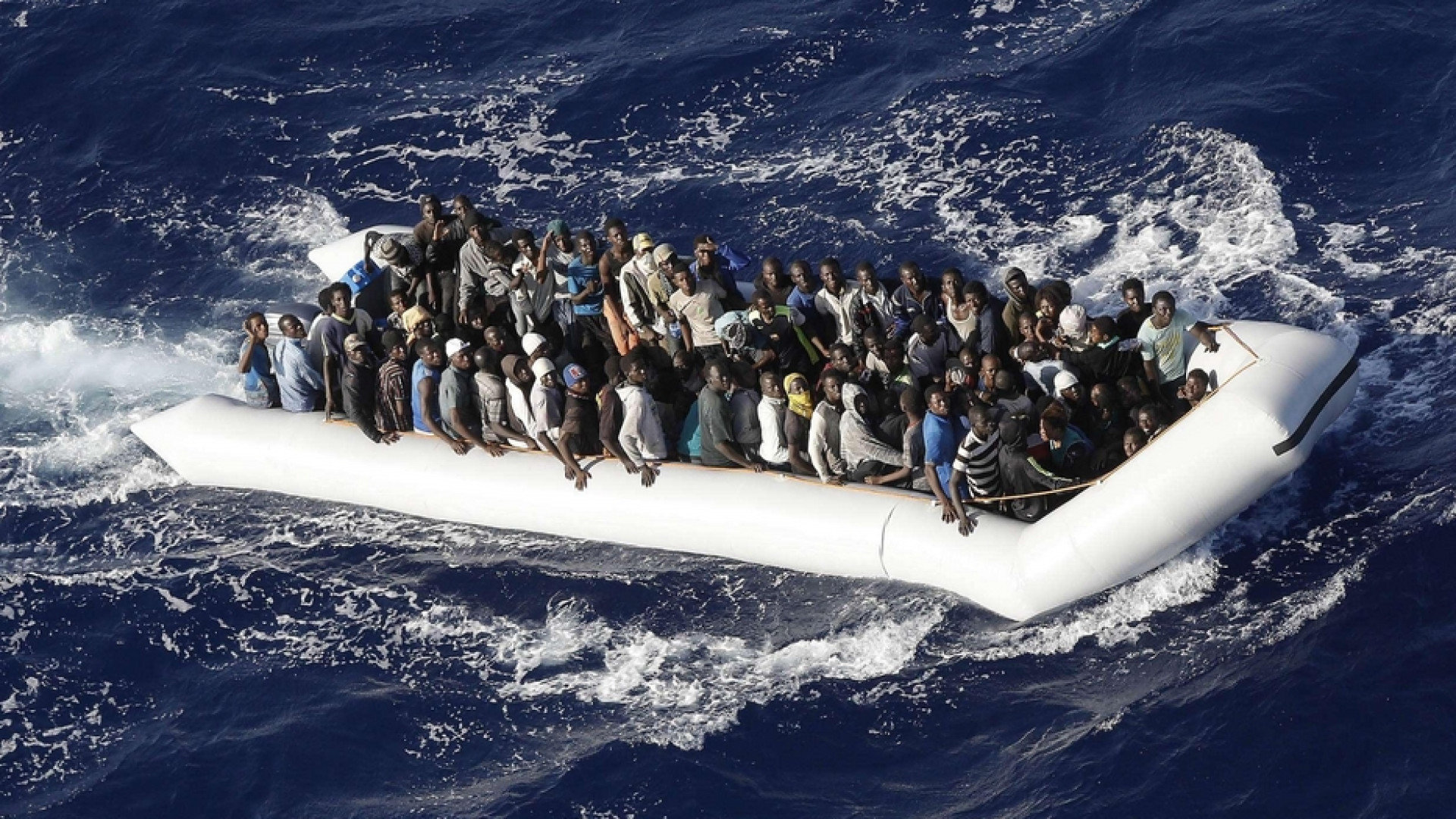 Immagine di Salvati 232 migranti su un peschereccio. I misteri della rotta greco-turca