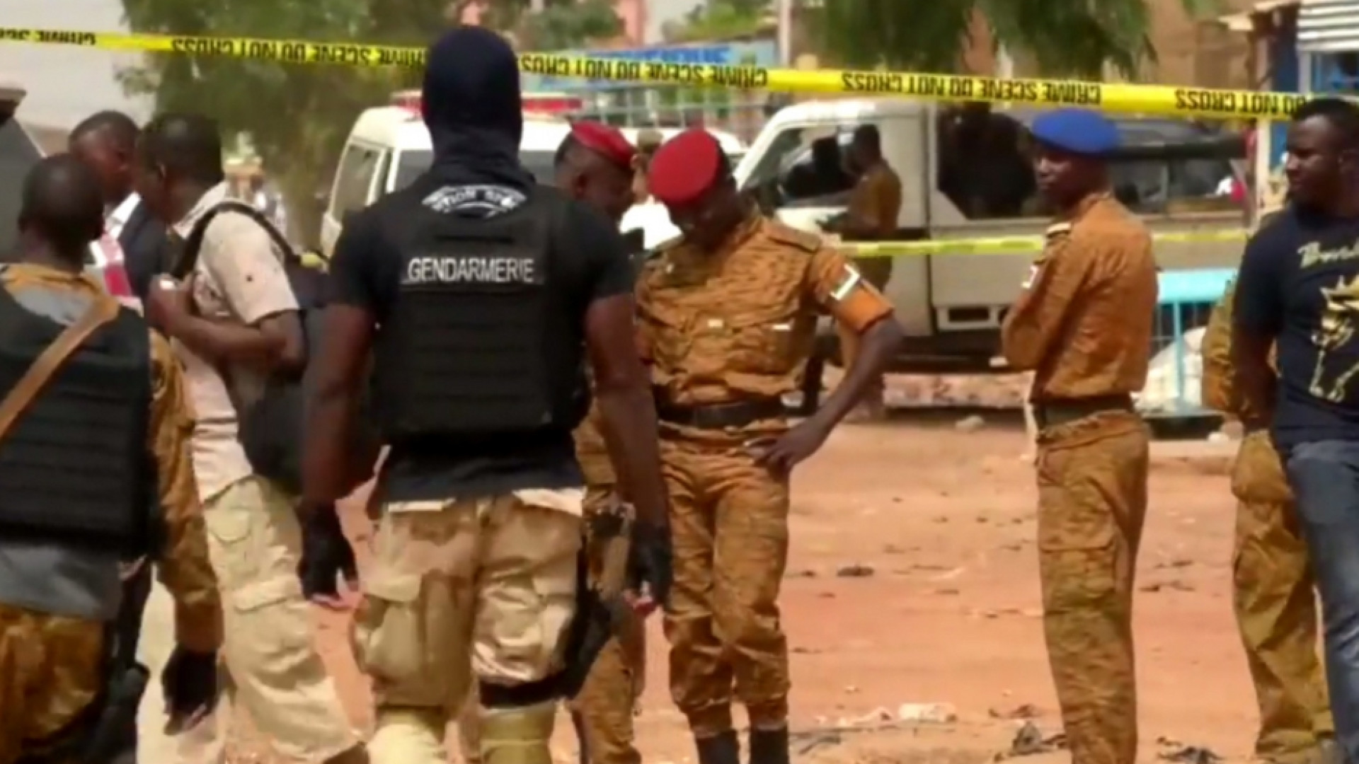 Immagine di Massacro jihadista in un villaggio: «Un centinaio le vittime»
