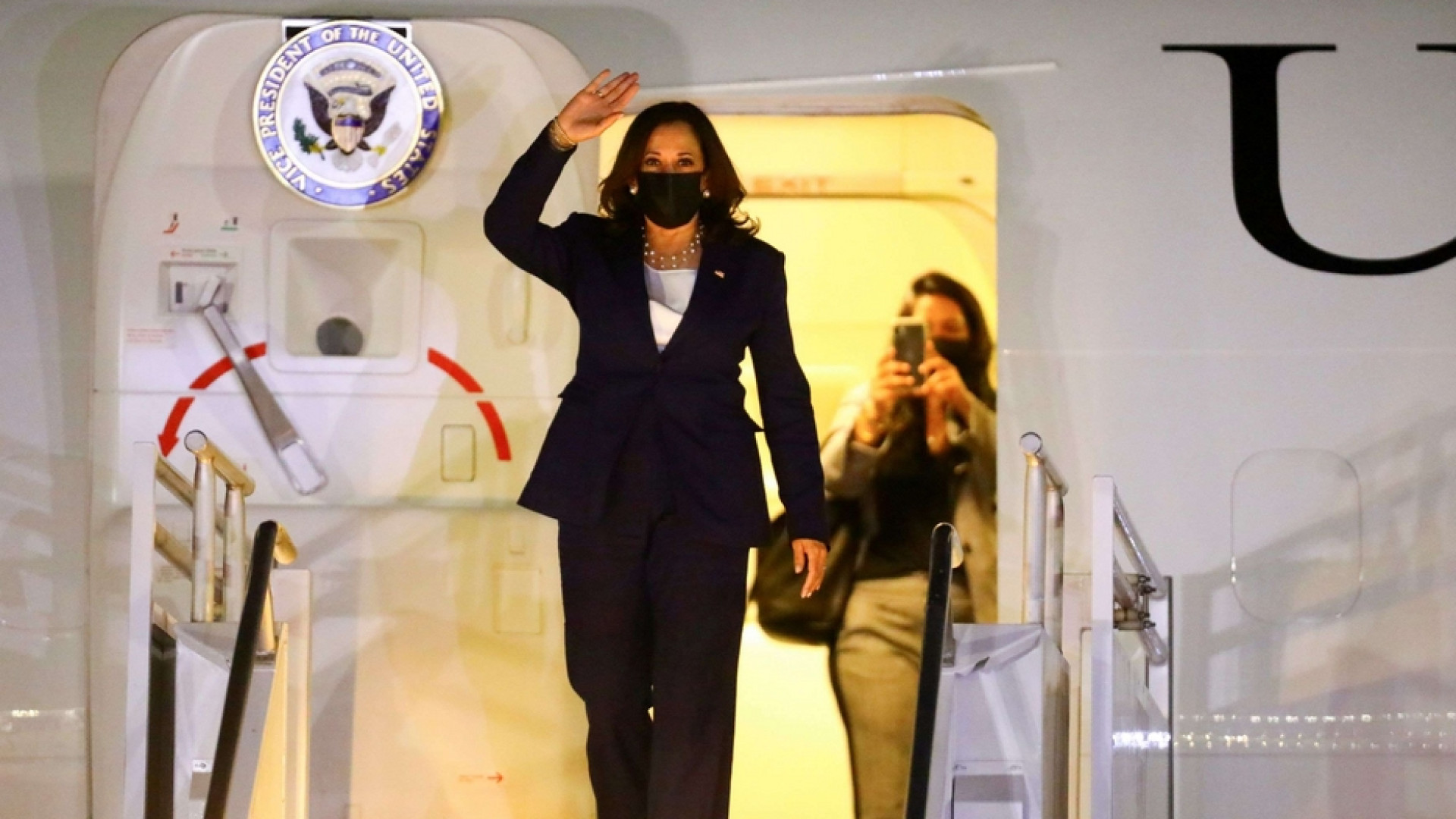 Immagine di Lotta alla corruzione e stop ai migranti. È polemica sul piano di Kamala Harris